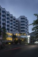Alojamiento - Almadera Hotel Makassar