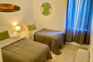 Alquiler Vacacional - Spacious Townhome Accepting short Term Rentals-child friendly