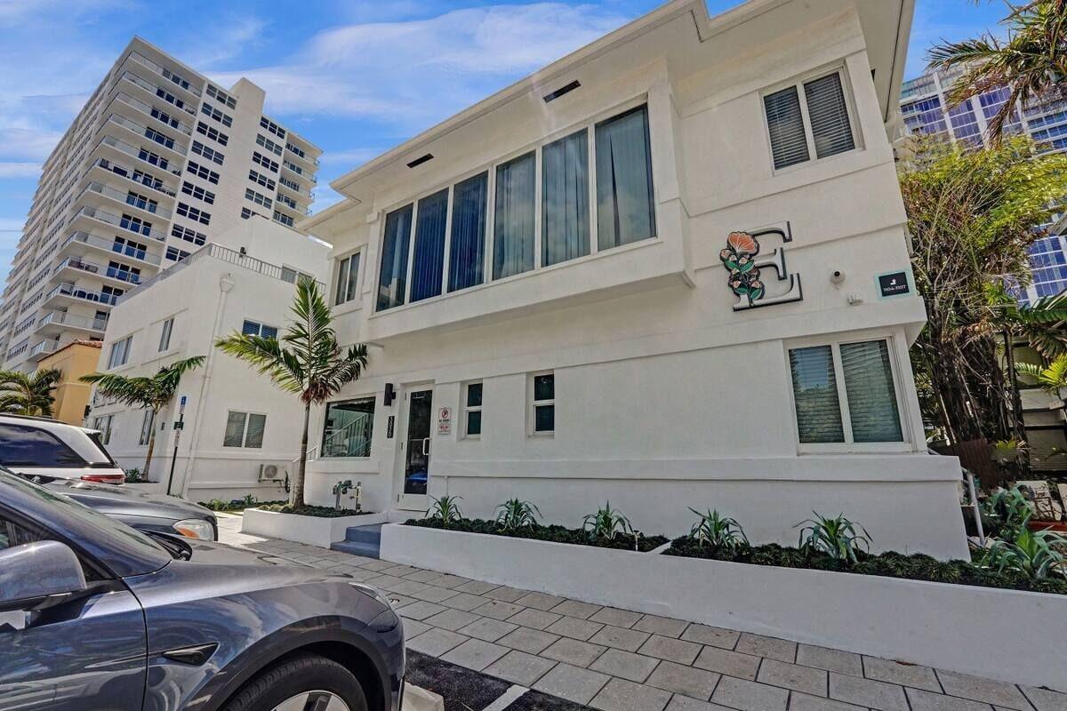 Vista Exterior Eden by the Beach