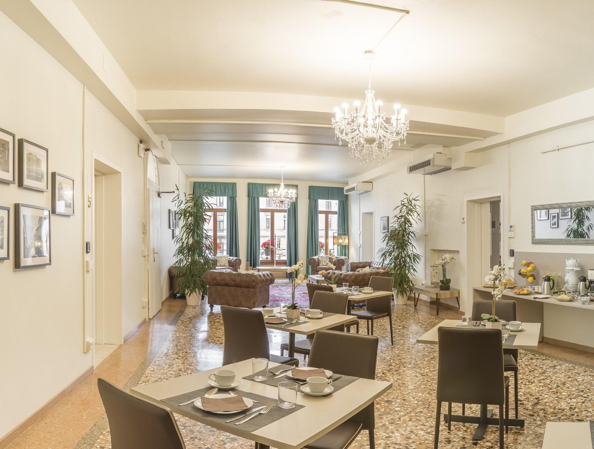 Restaurant Grand Canal Suites