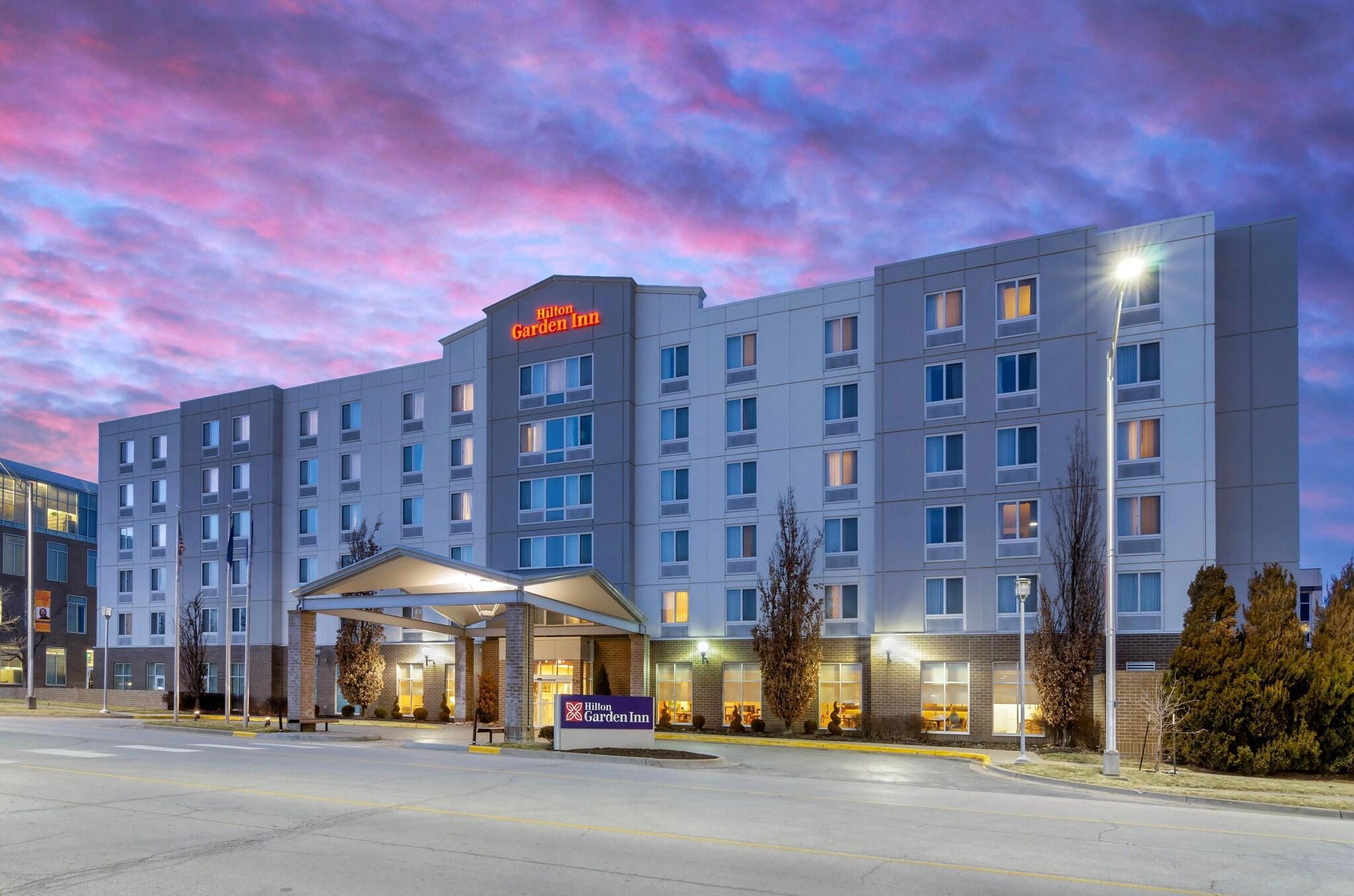 Vista Exterior Hilton Garden Inn Kansas City