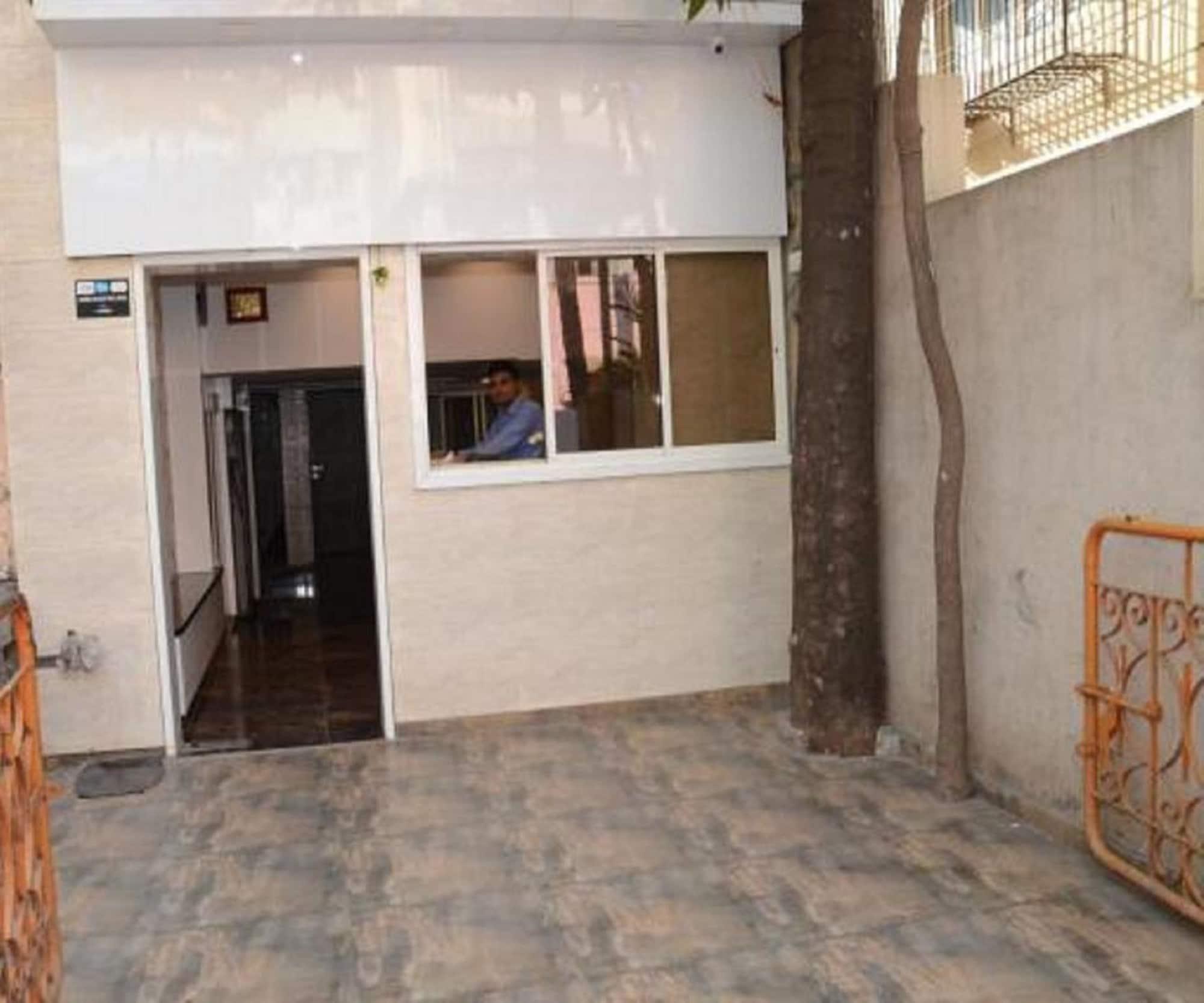 Vista Exterior Anil Guest House