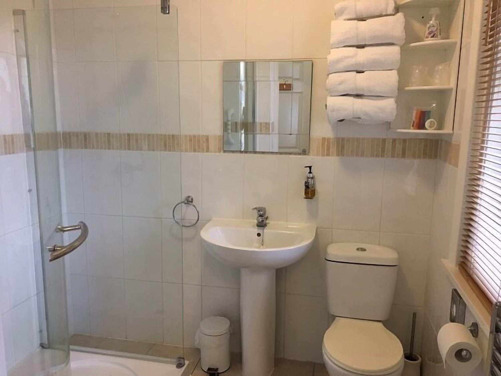Equipamiento de Habitación Chaston Manor Hotel