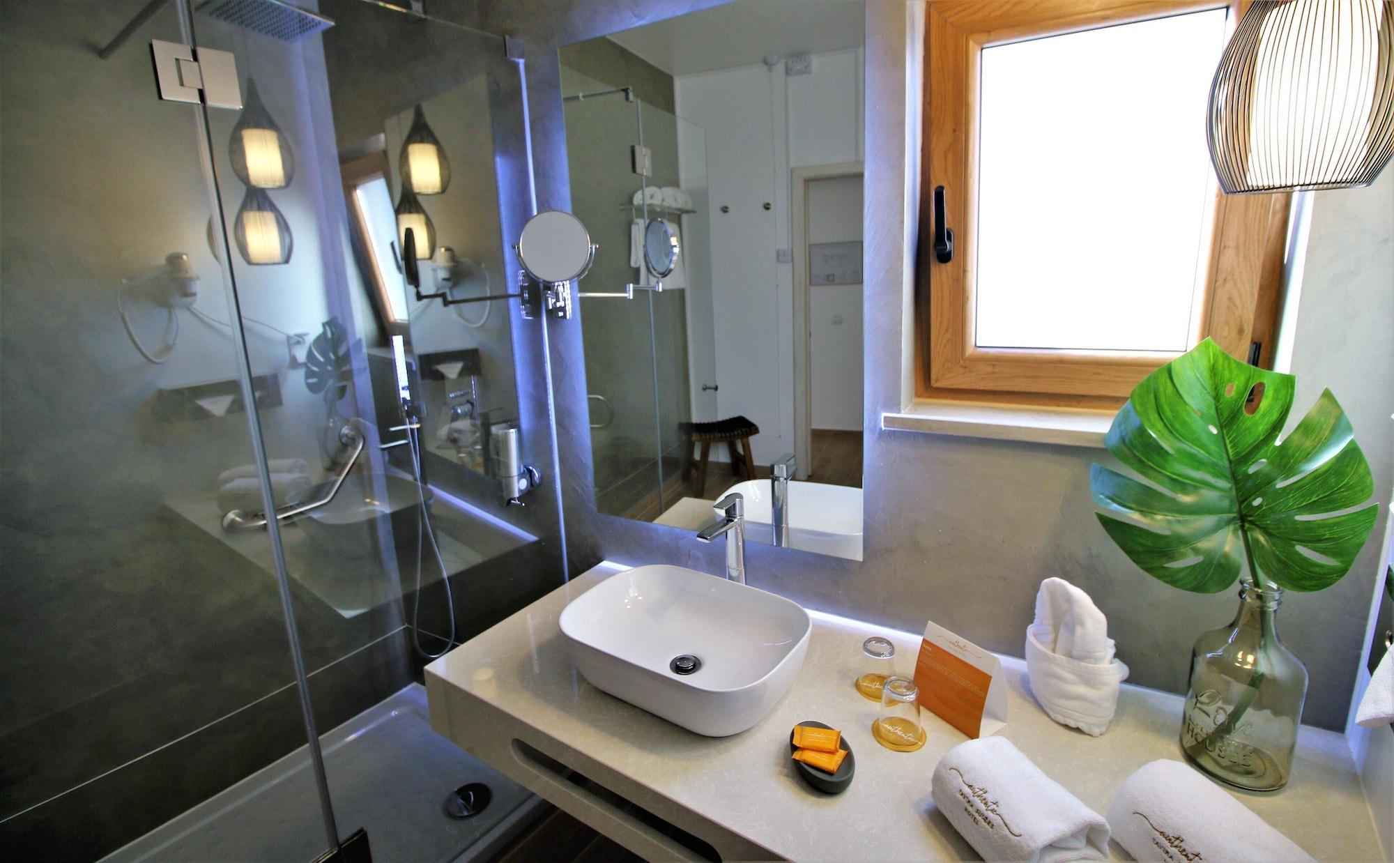 Equipamiento de Habitación Authentic Tavira Hotel