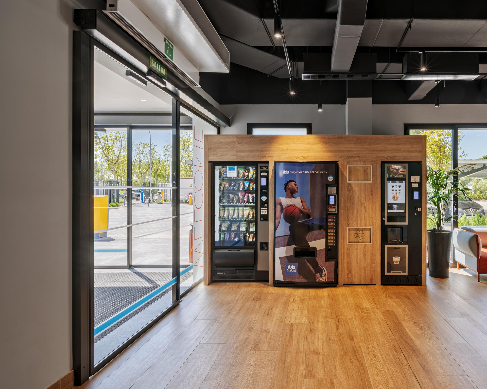 Vista Lobby Ibis Budget Madrid Aeropuerto