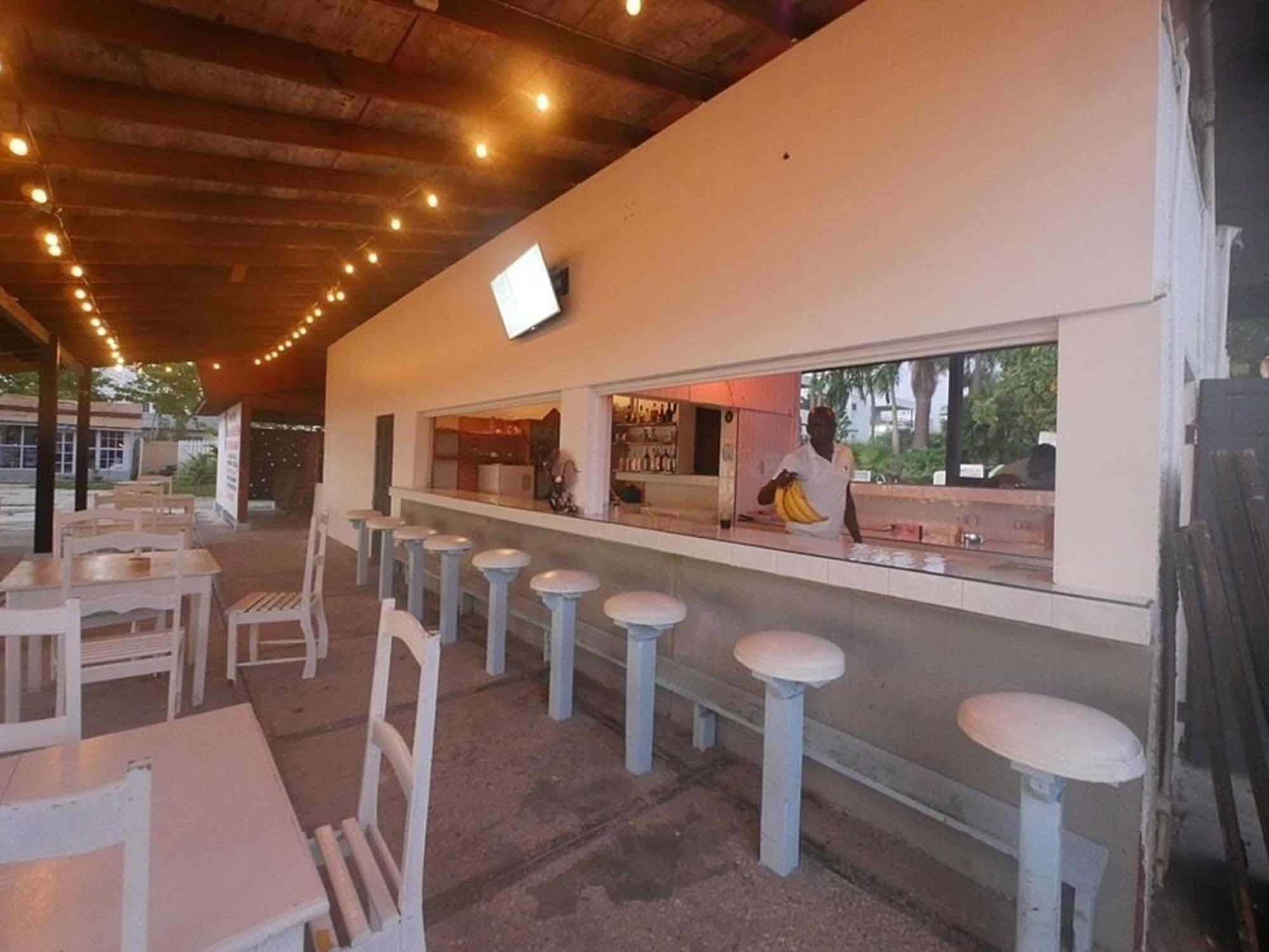Restaurant Sand and Blue Seas