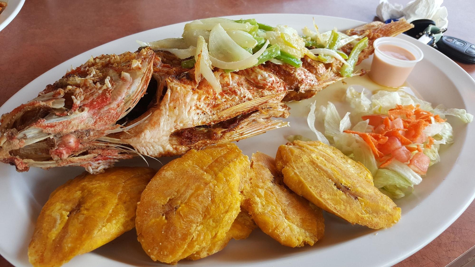 Restaurant Luichy's Seaside Hotel