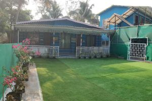 Alojamiento - Supriti's Farmington Splash Resort