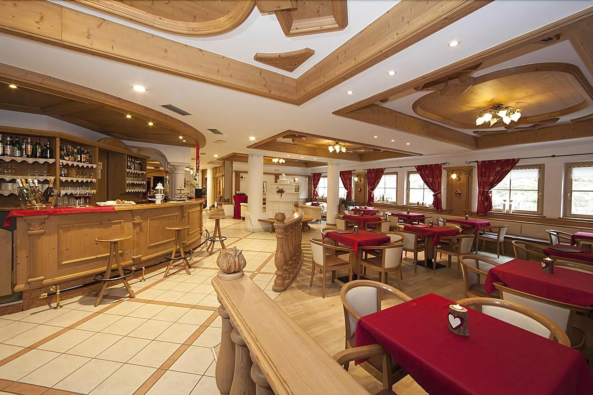 Bar/Salón Hotel Apartments Wellness Villa di Bosco
