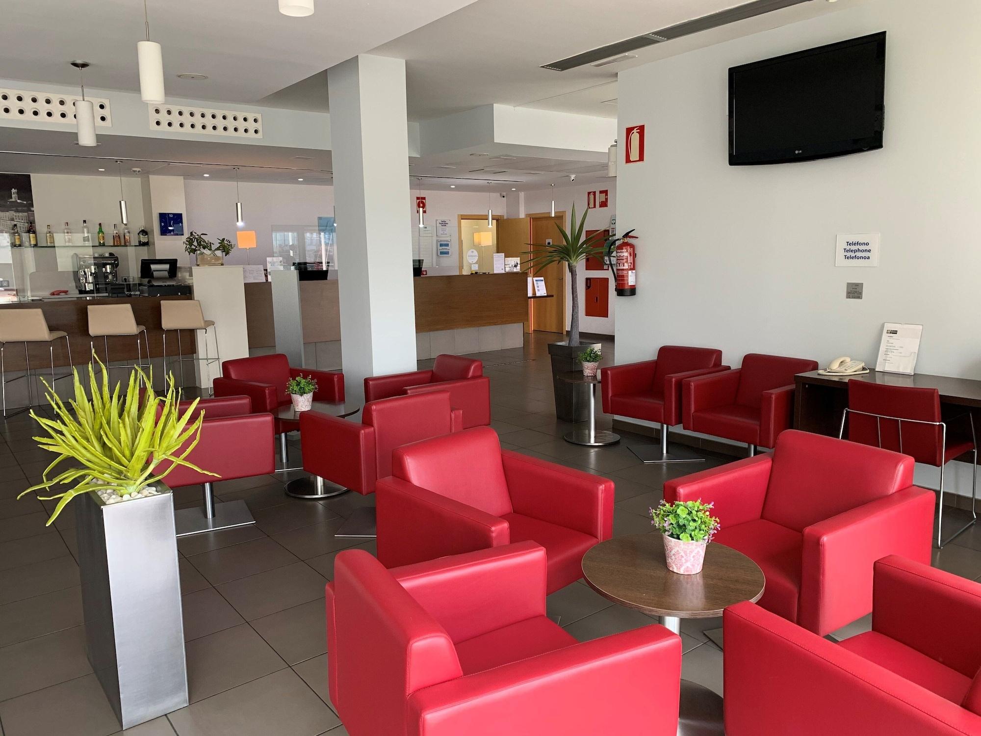 Vista Exterior Holiday Inn Express Vitoria by IHG