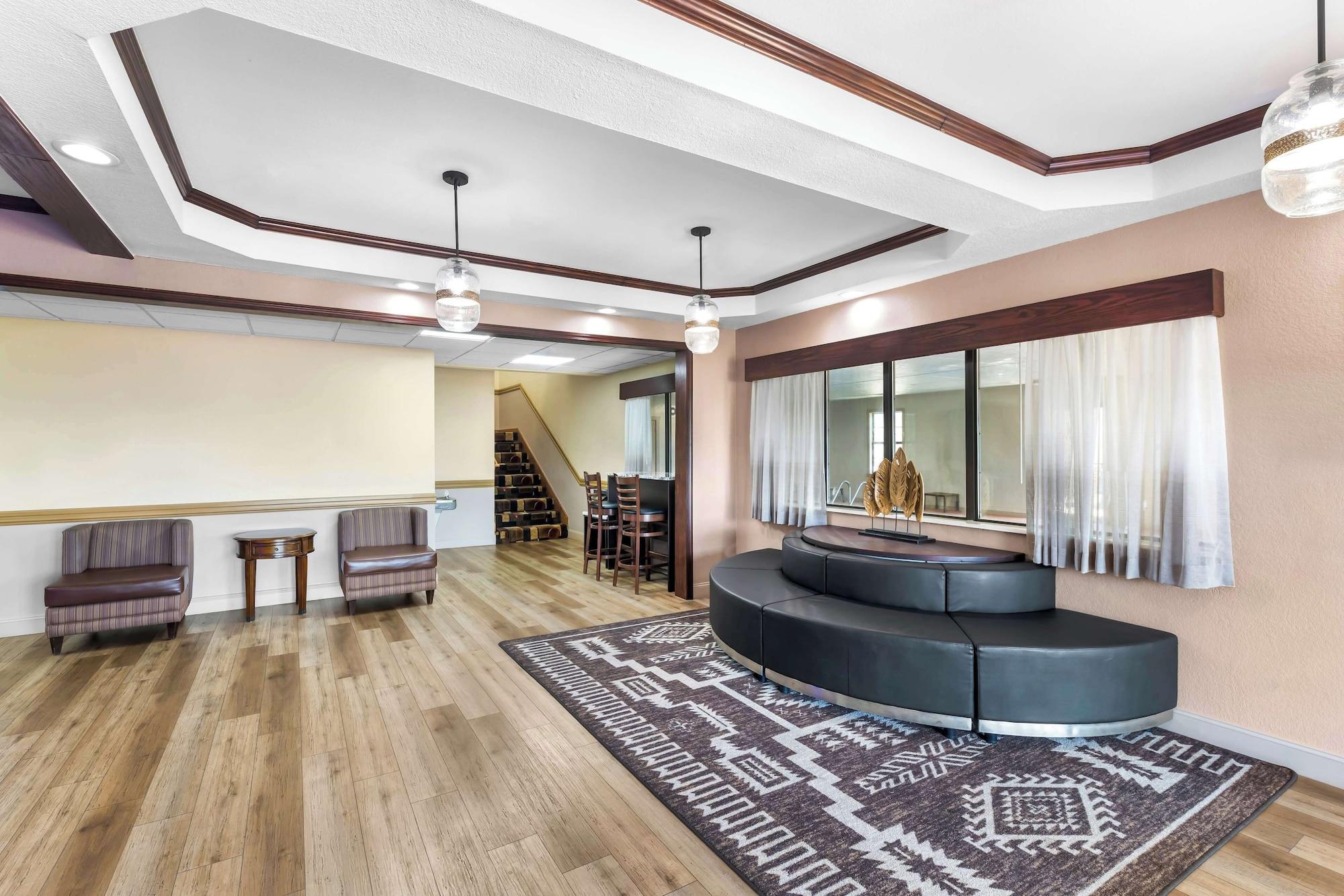 Vista Lobby Best Western Halito Inn