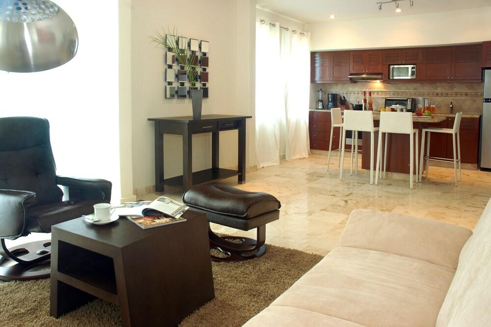 Hotel Maya Villa Condo Hotel