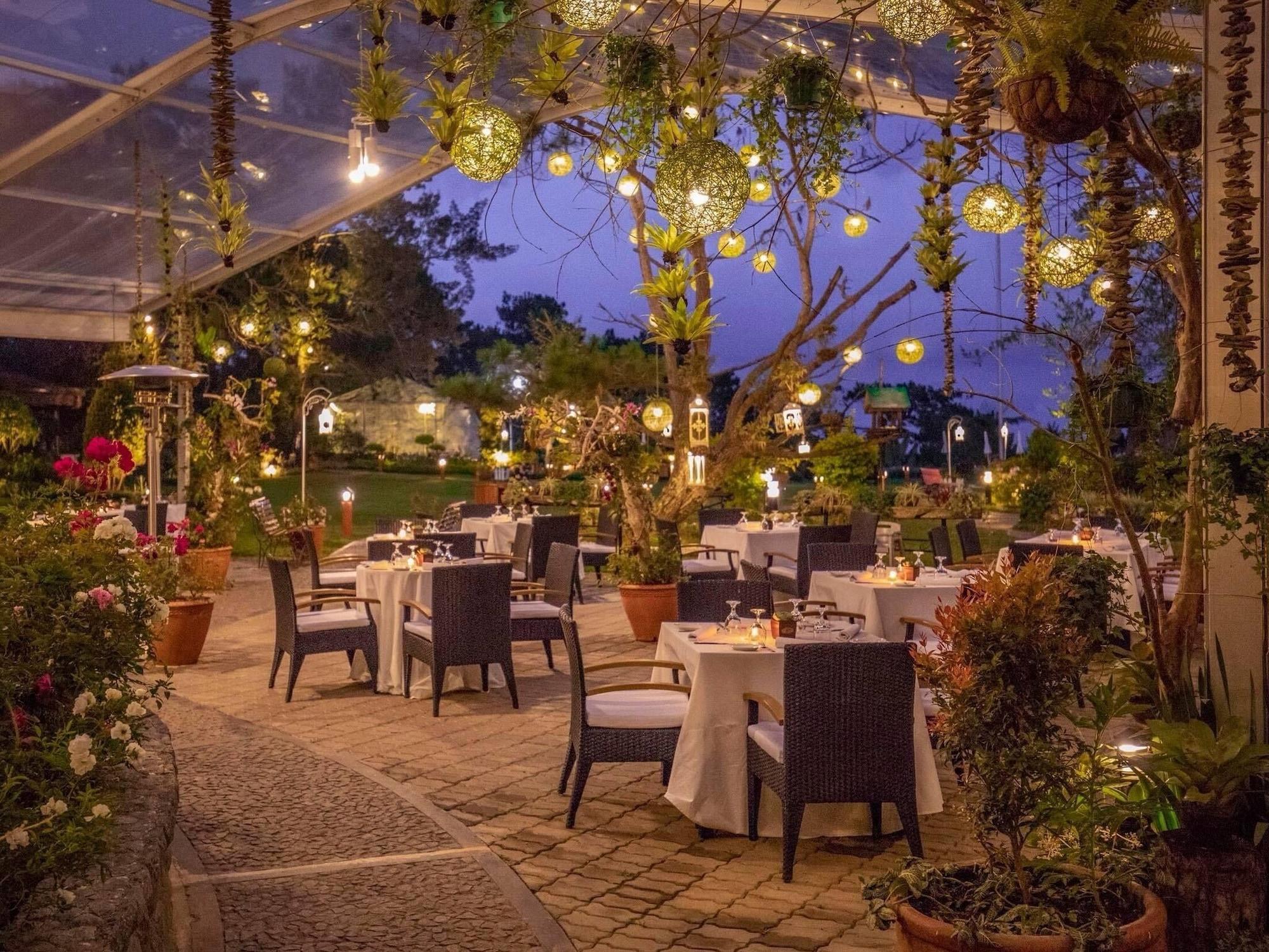 Restaurant The Manor at Camp John Hay