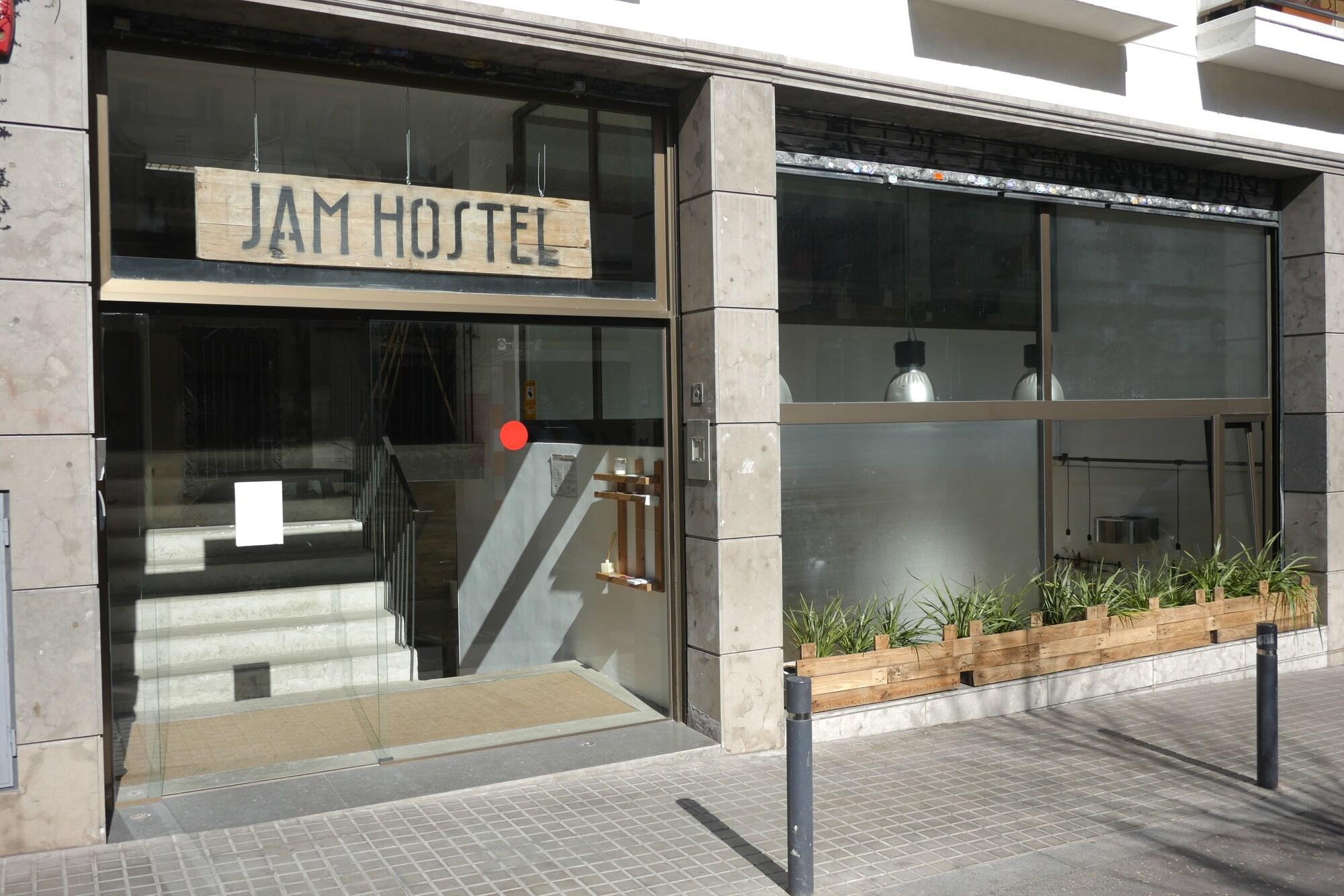 Vista Exterior Jam Hostel Barcelona