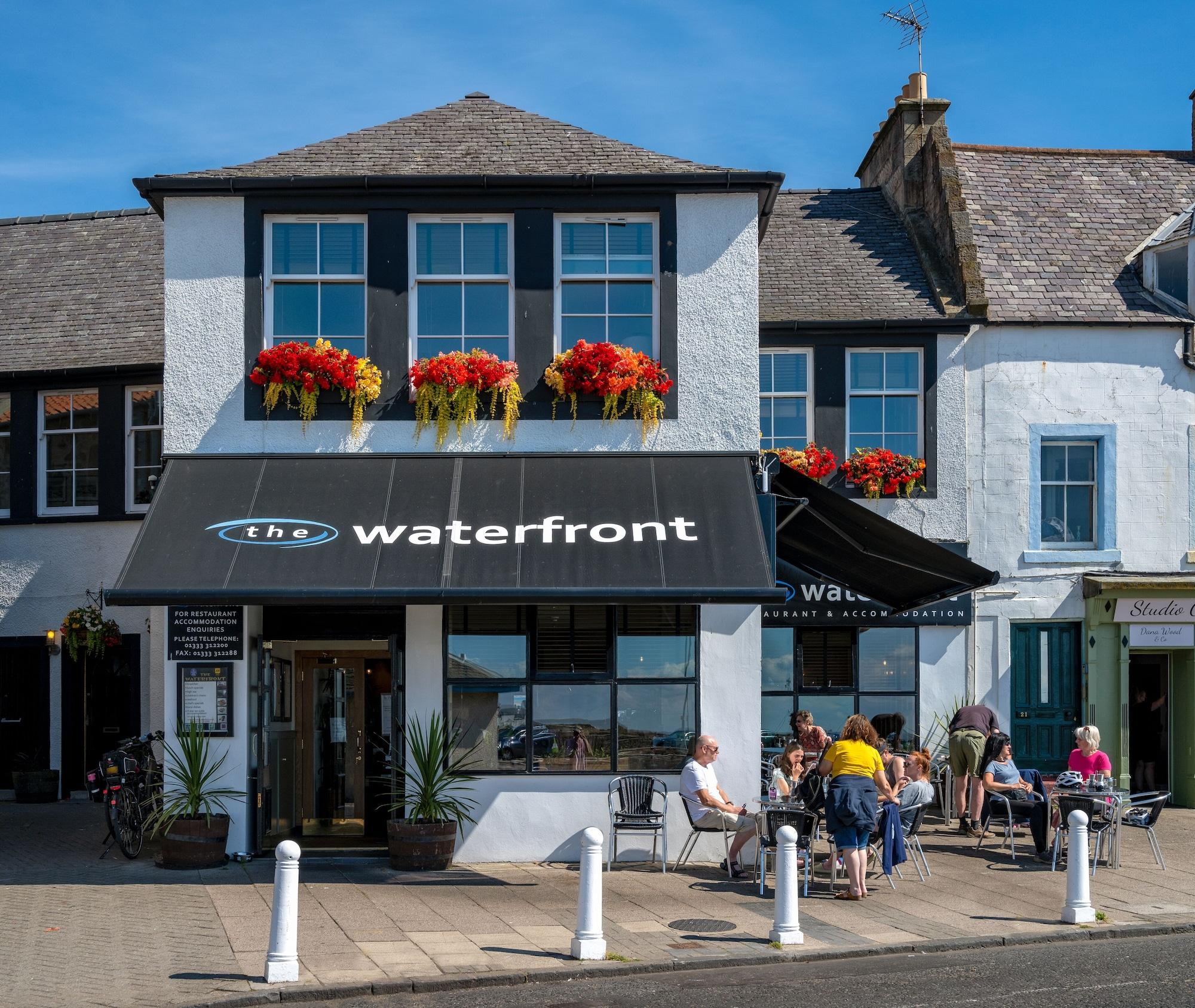 Vista Exterior The Waterfront