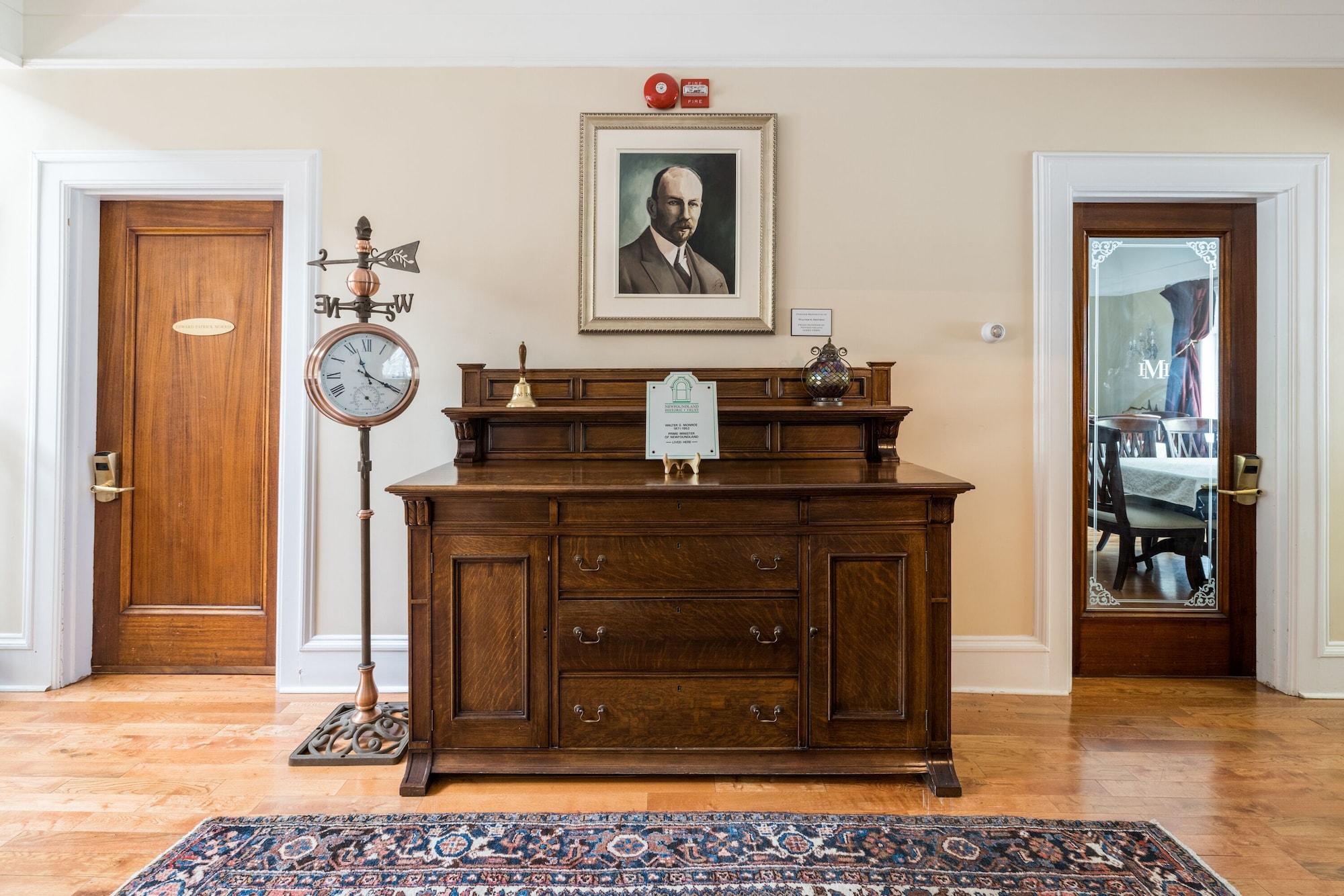 Vista Lobby Monroe House Executive Suites