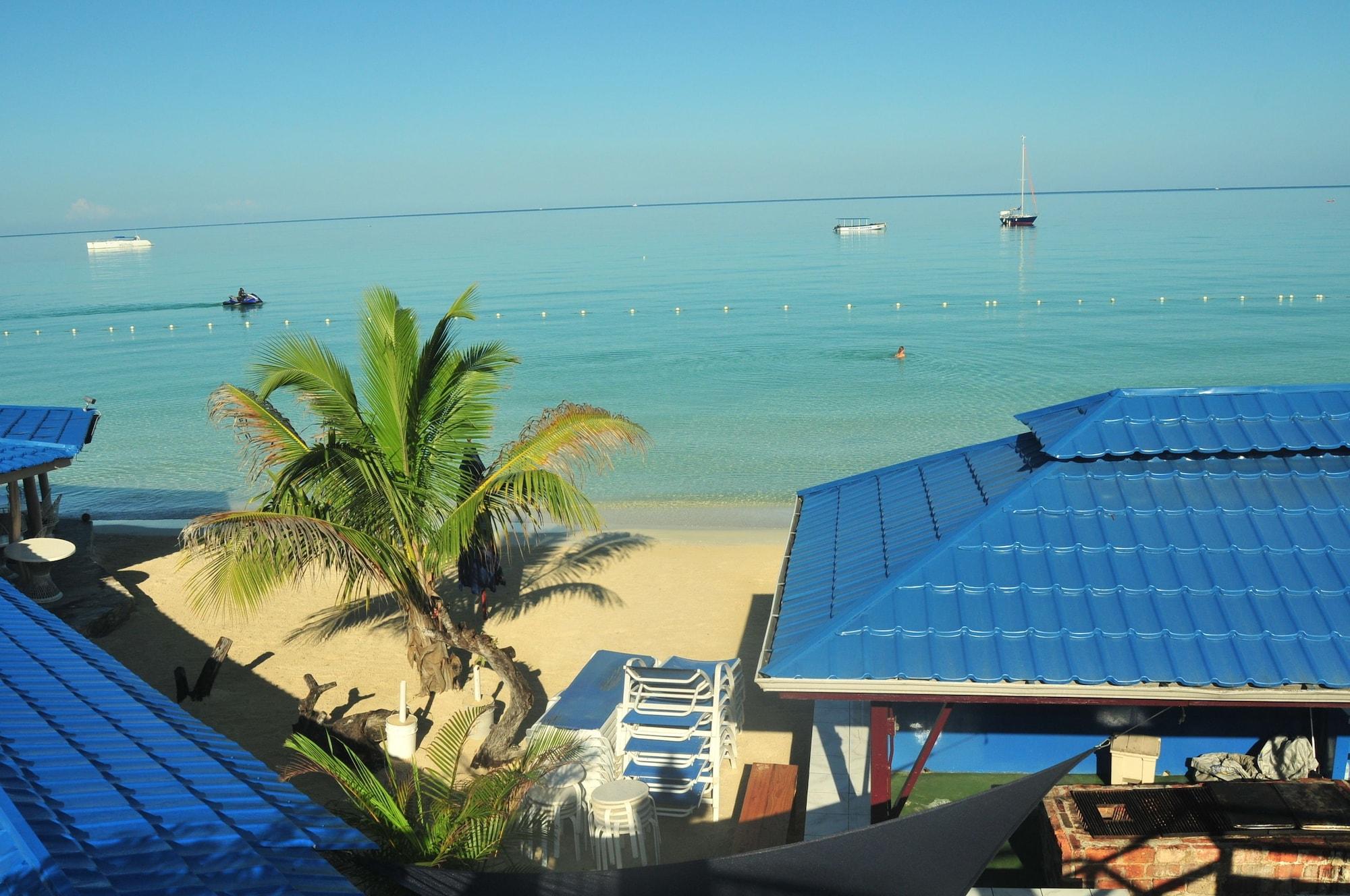 Vista Exterior Negril Tree House Resort