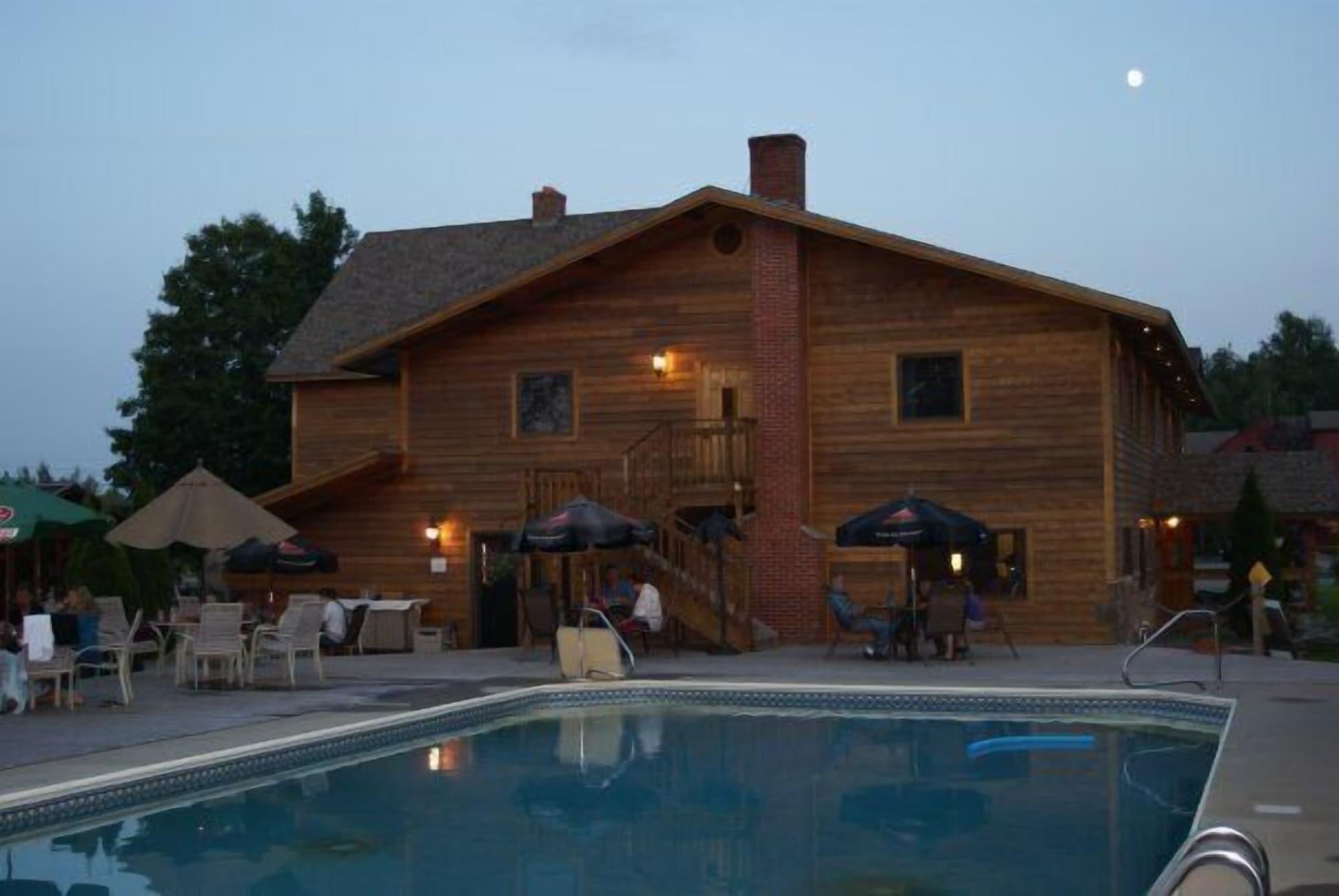 Vista Piscina The Jay Village Inn