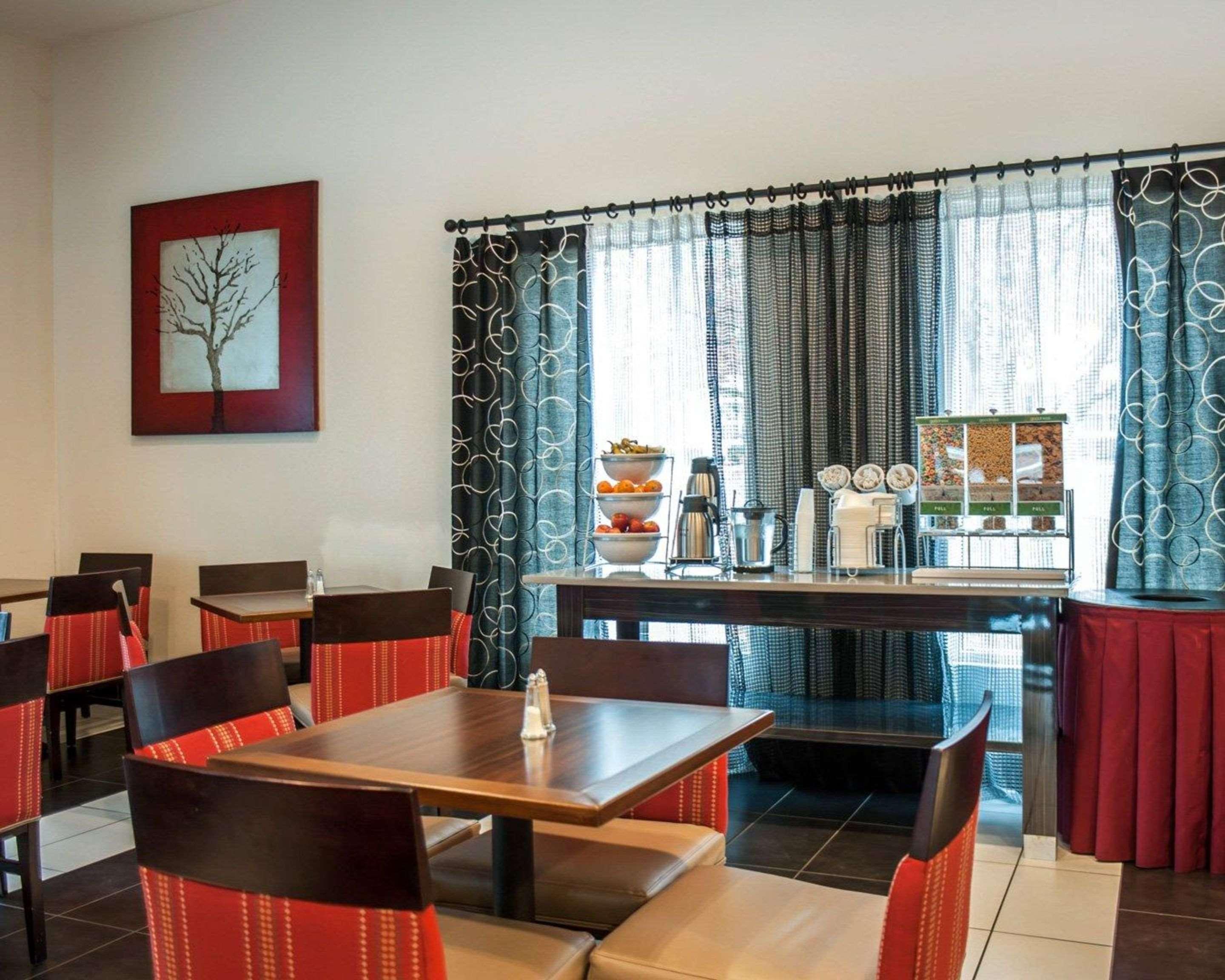 Restaurant Comfort Suites Nashville Airport - Bna