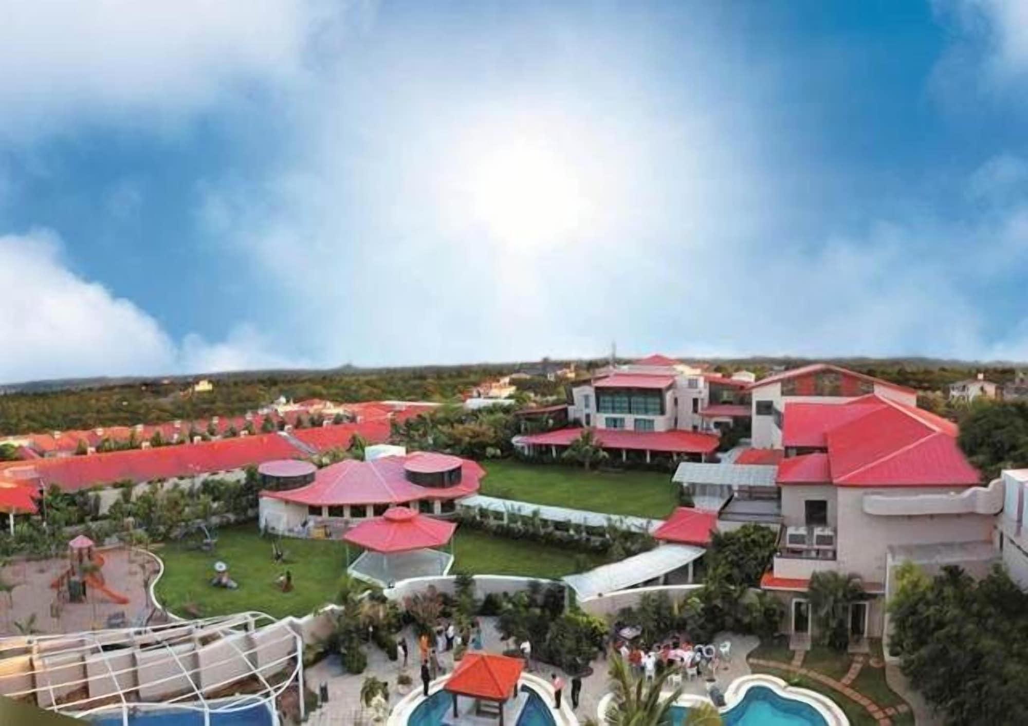 Vista Exterior Celestia Suites at Leonia