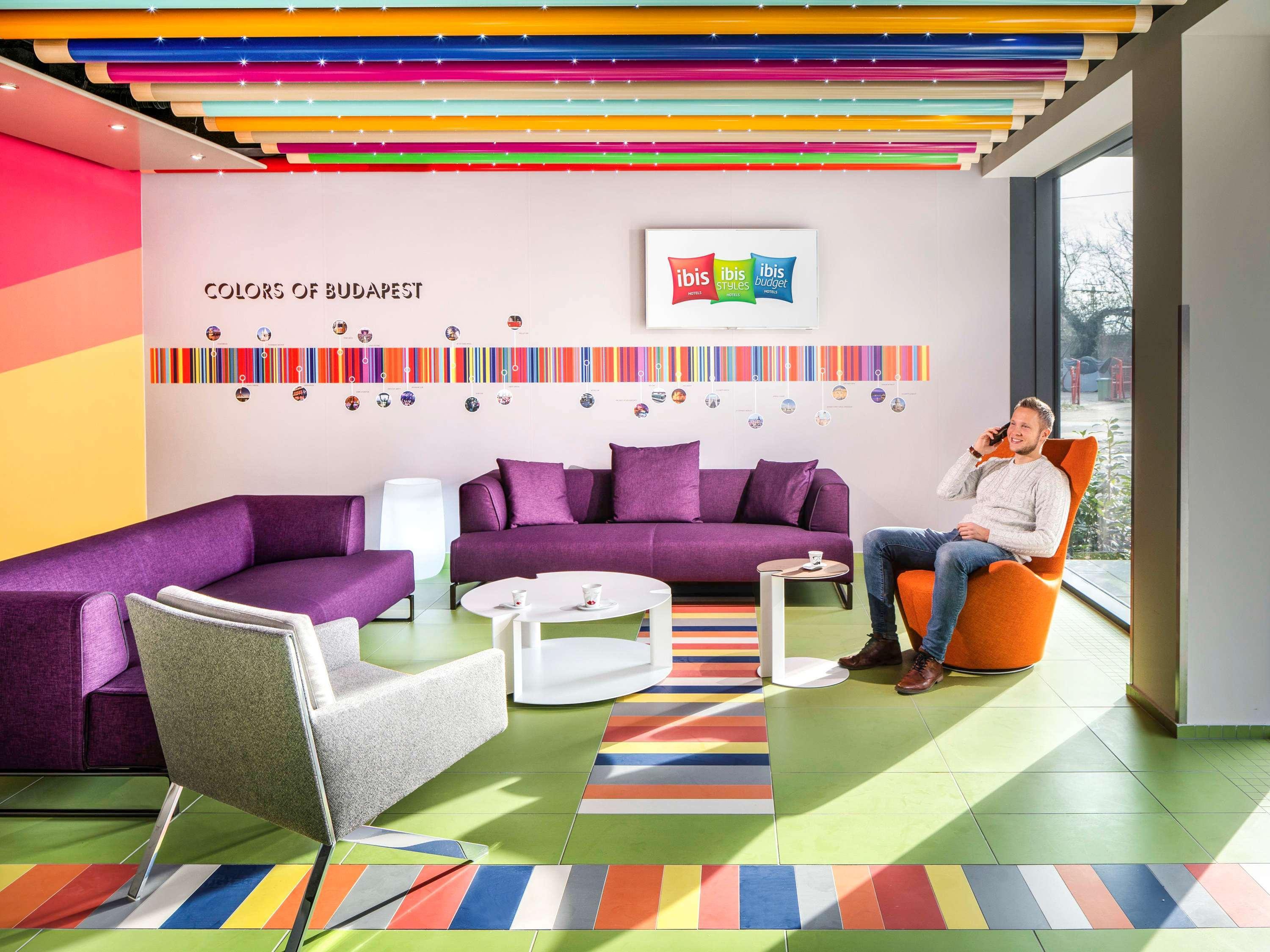 Vista Exterior Ibis Styles Budapest Citywest