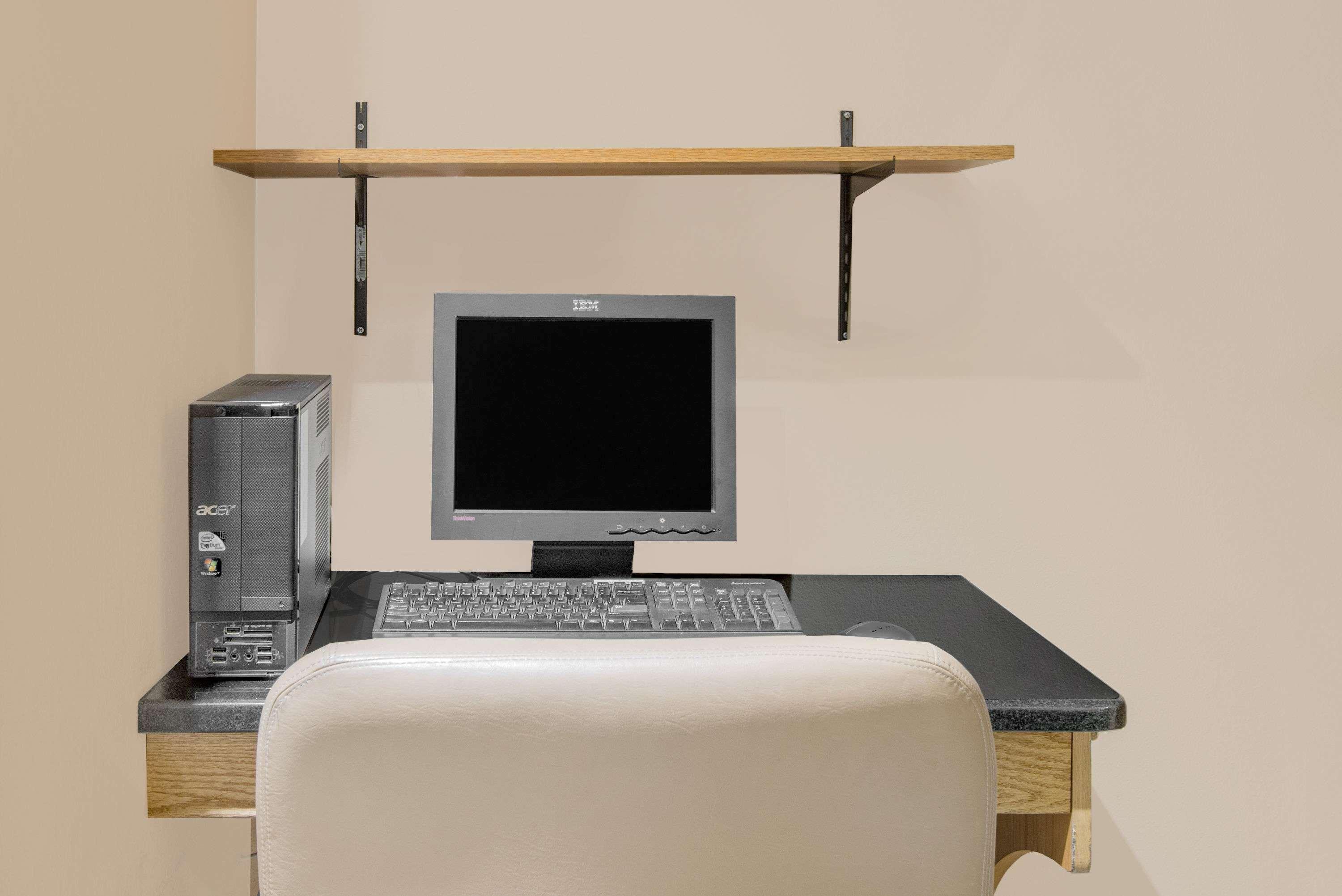 Centro de Negocios Super 8 by Wyndham Ashland