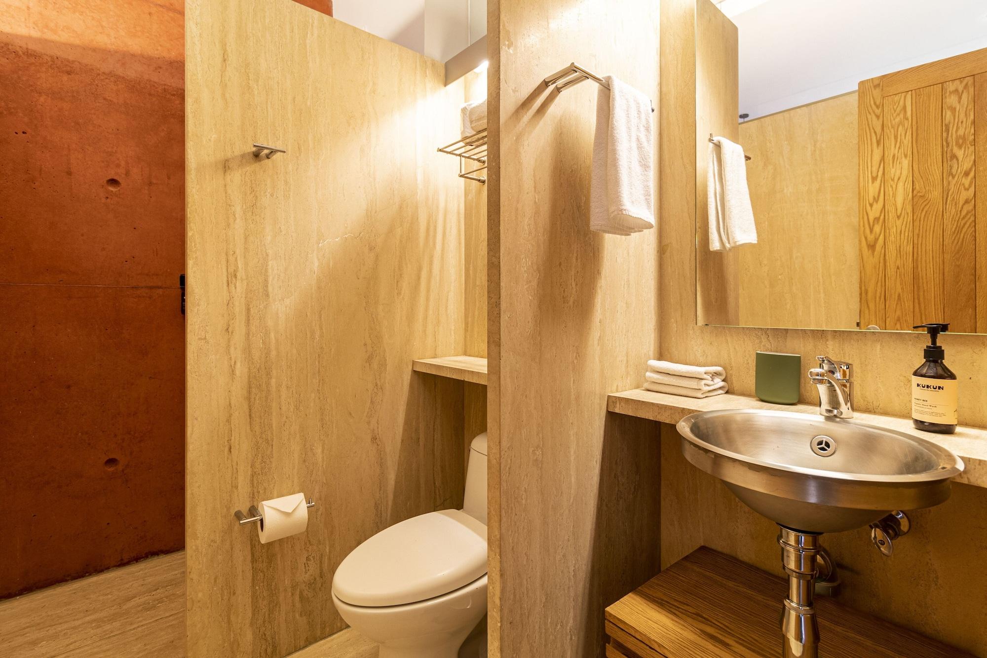 Hotel Reforma 27 by Kukun