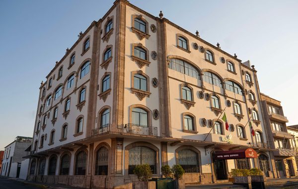 Hotel Vista Express Morelia By Arriva Hospitality Group
