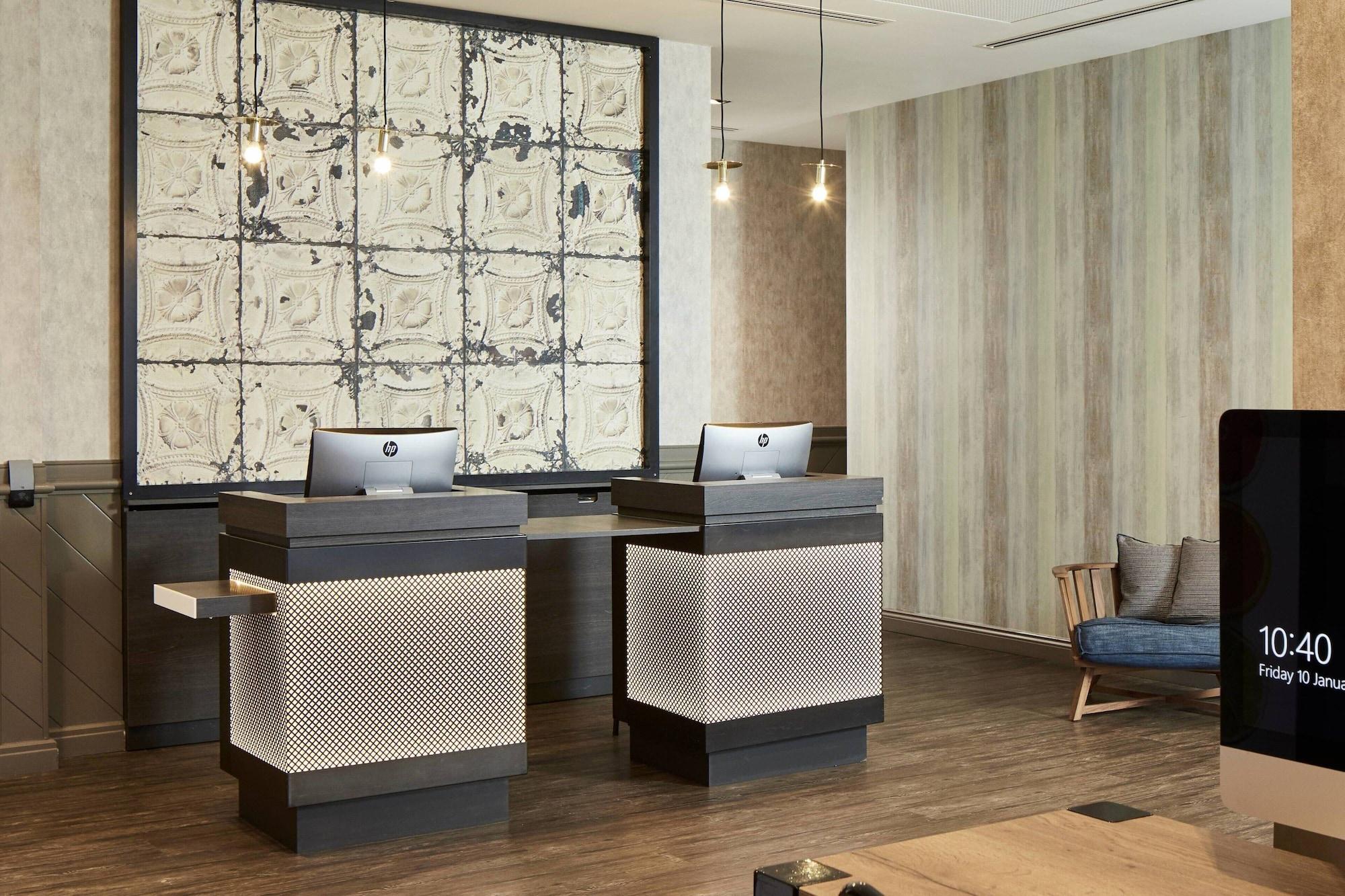 Vista Lobby Residence Inn by Marriott London Tower Bridge
