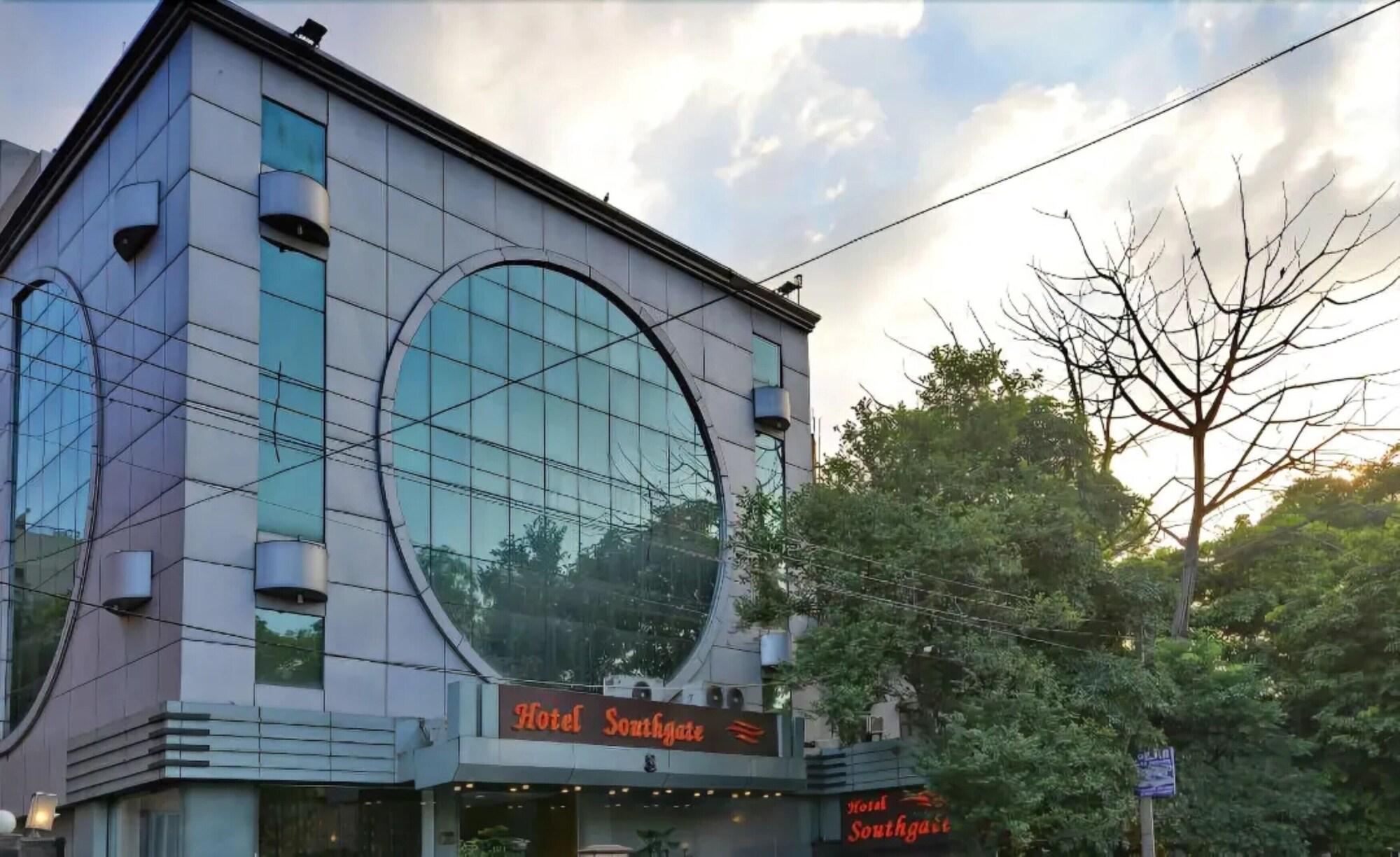 Varios Hotel Southgate