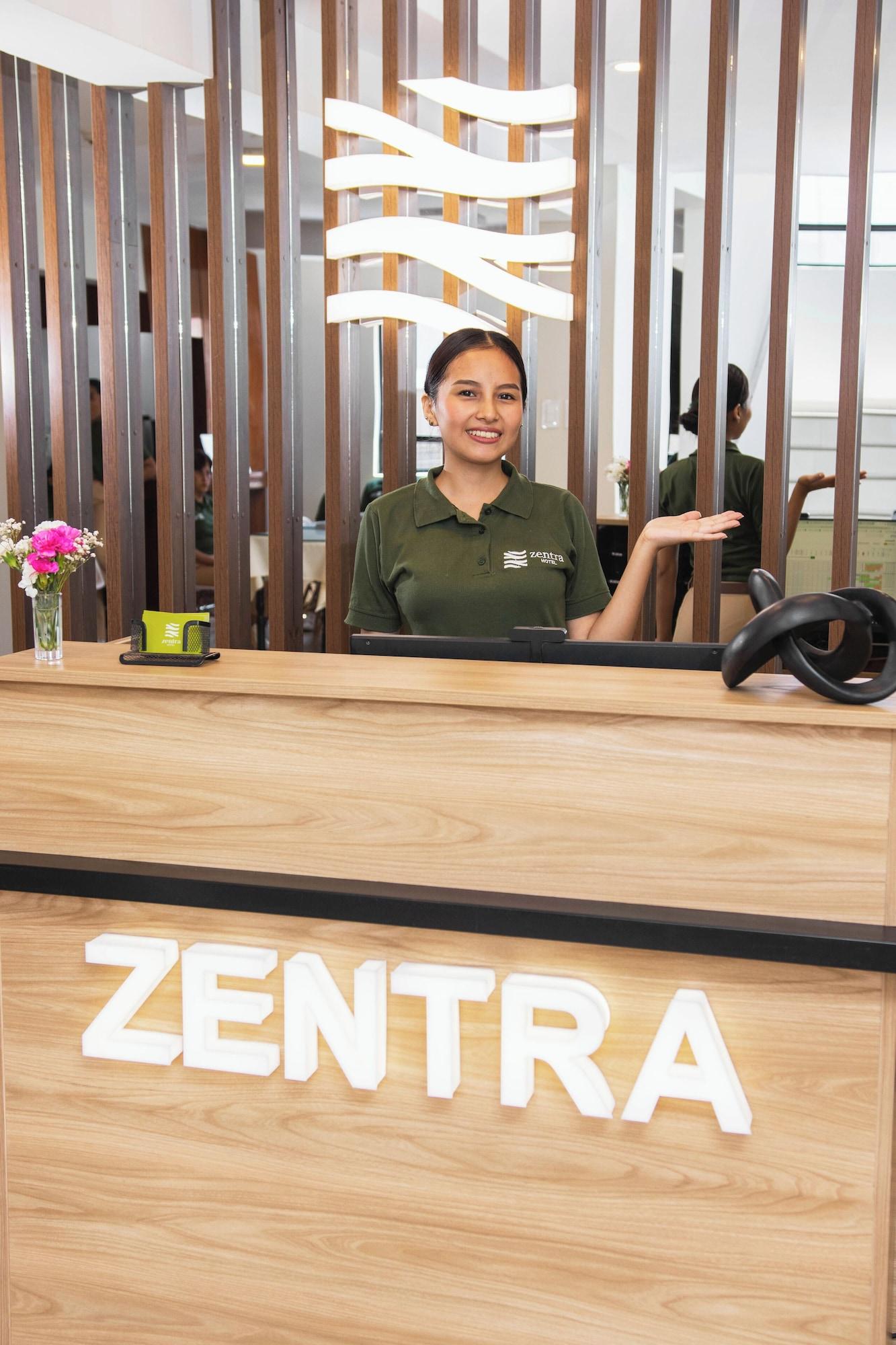 Vista Lobby Zentra Hotel