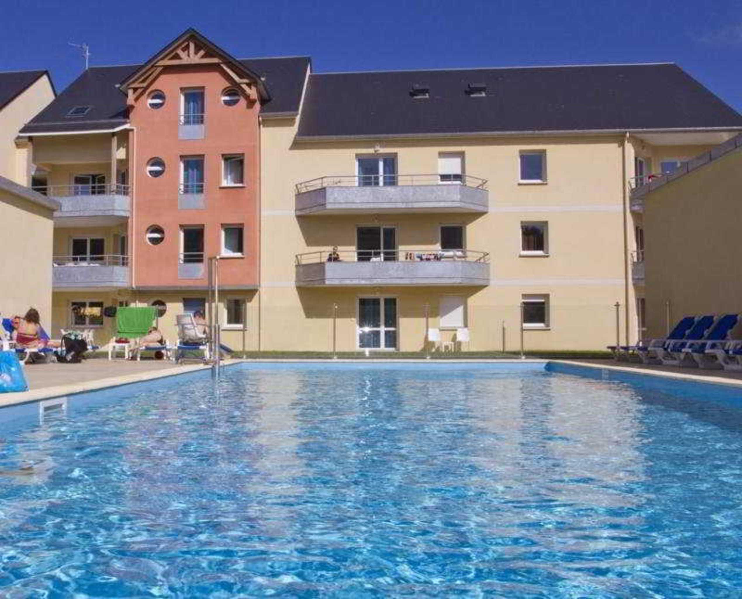 Vista Exterior Adonis Grandcamp - Residence Les Isles De Sola