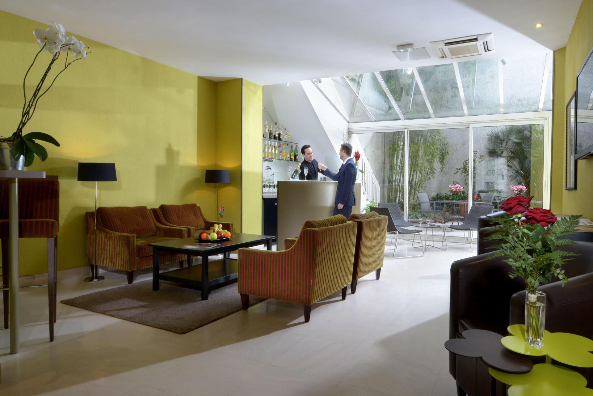 Vista Exterior Orchidee Paris
