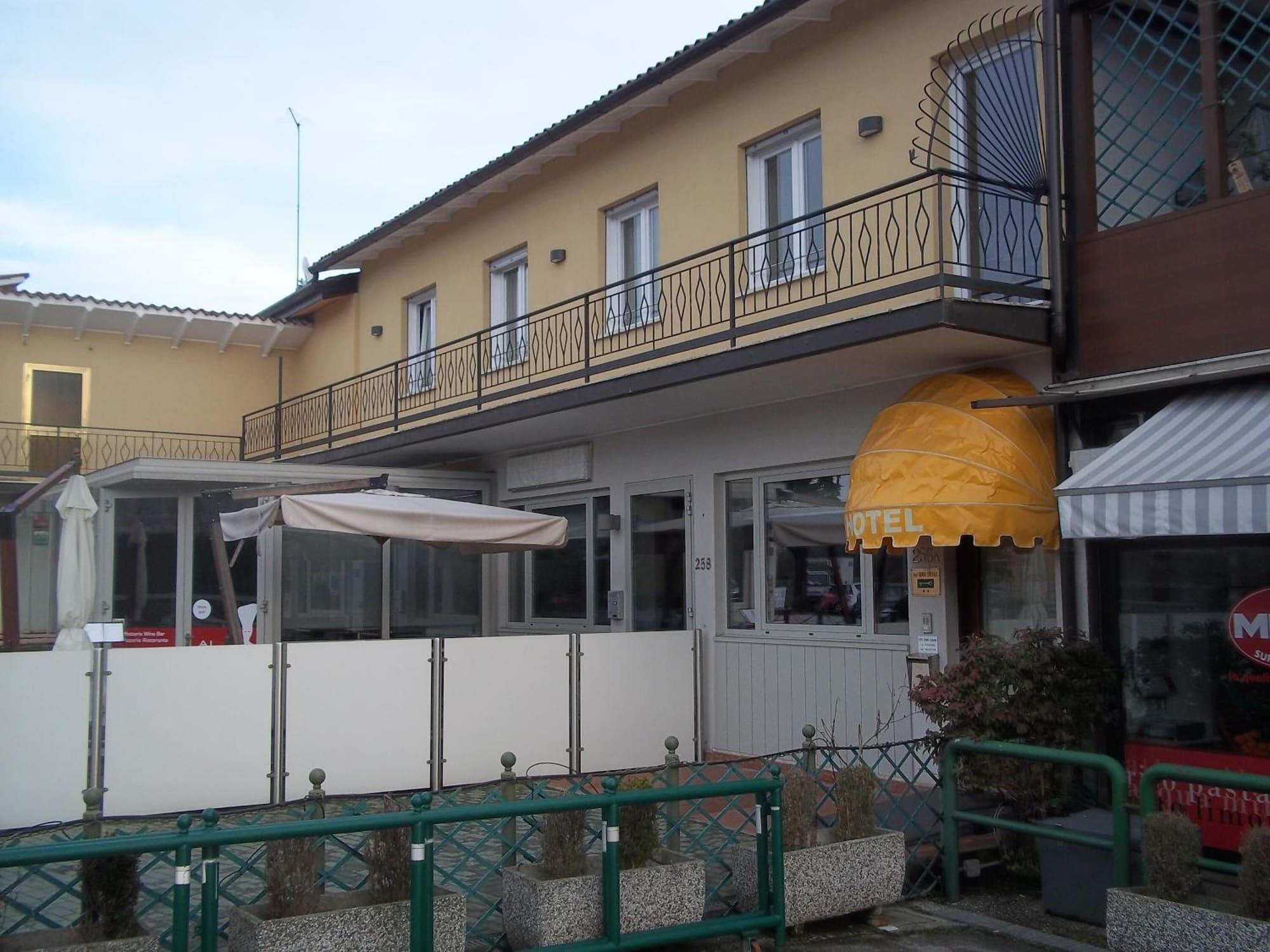Vista Exterior Hotel Gronda Lagunare