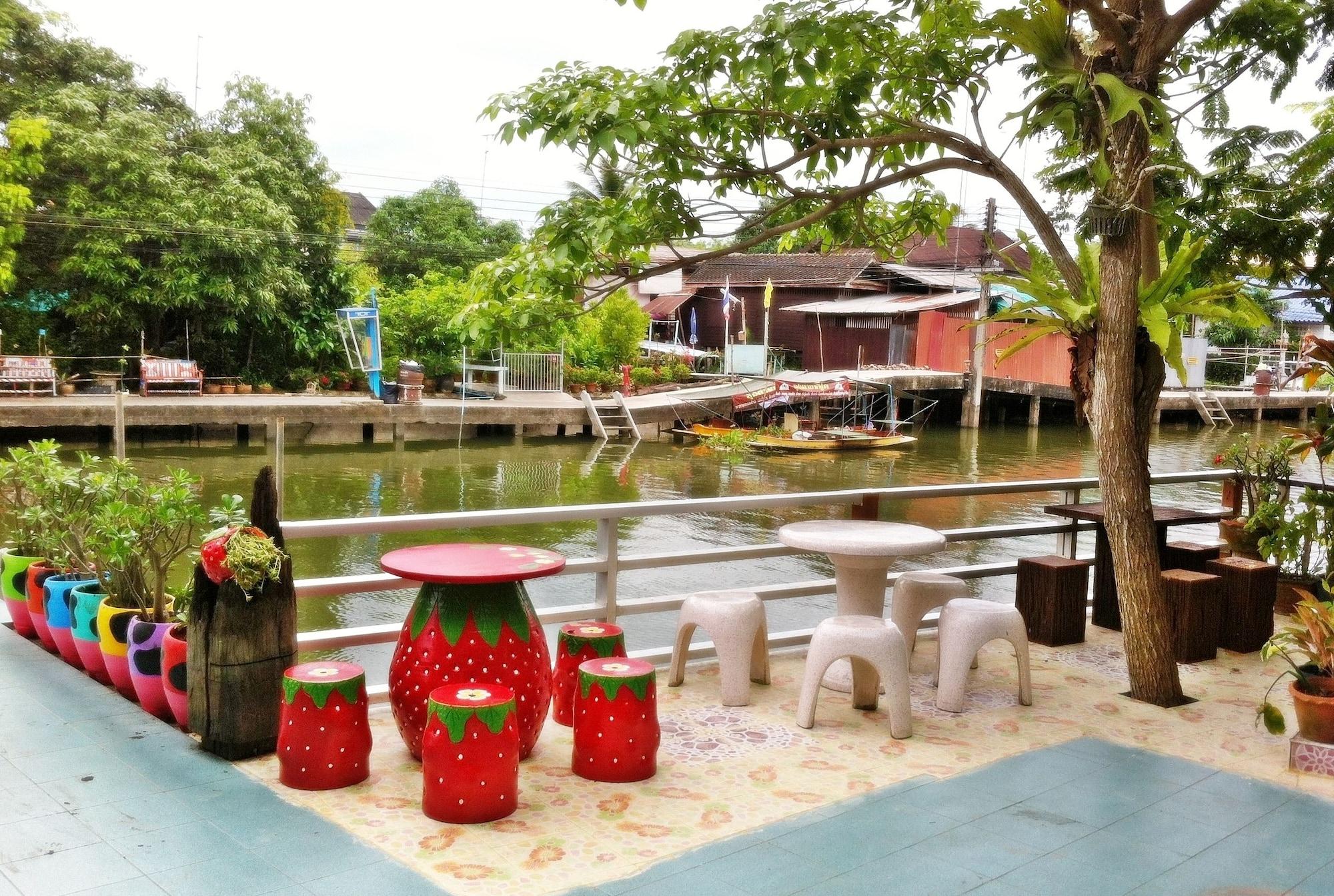 Vista Lobby NR Homestay