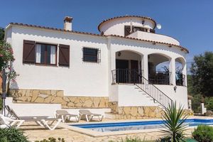 Alquiler Vacacional - Three bedroom villa with private pool & Seaview.