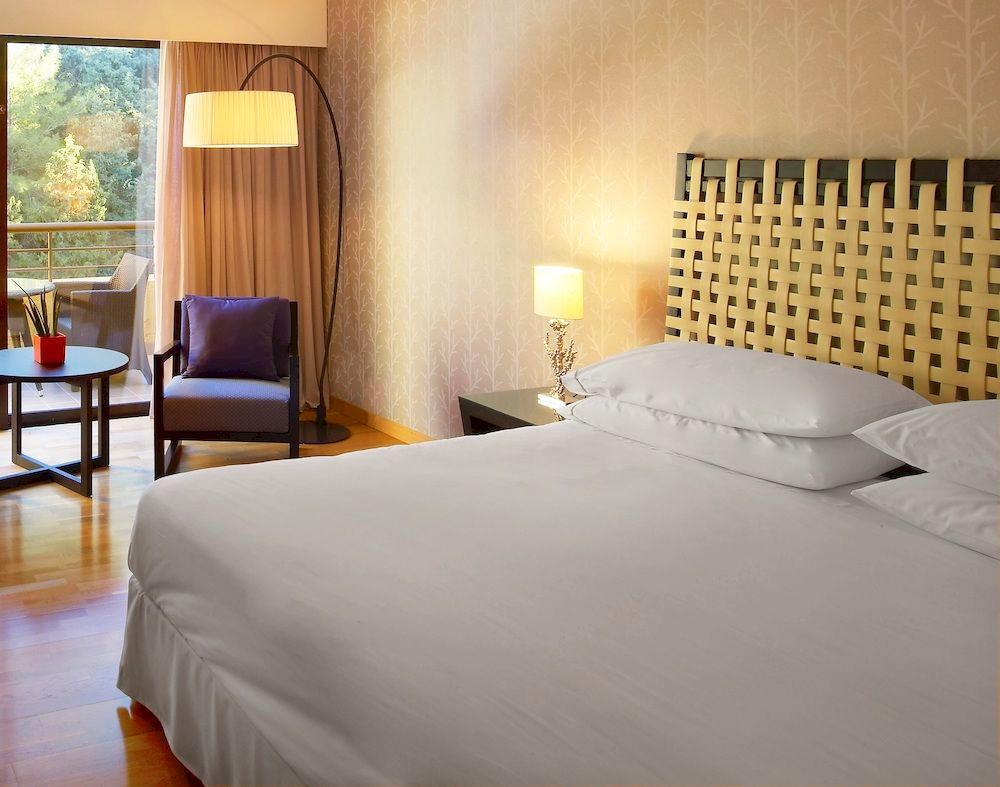 Guest room Sheraton Rhodes Resort