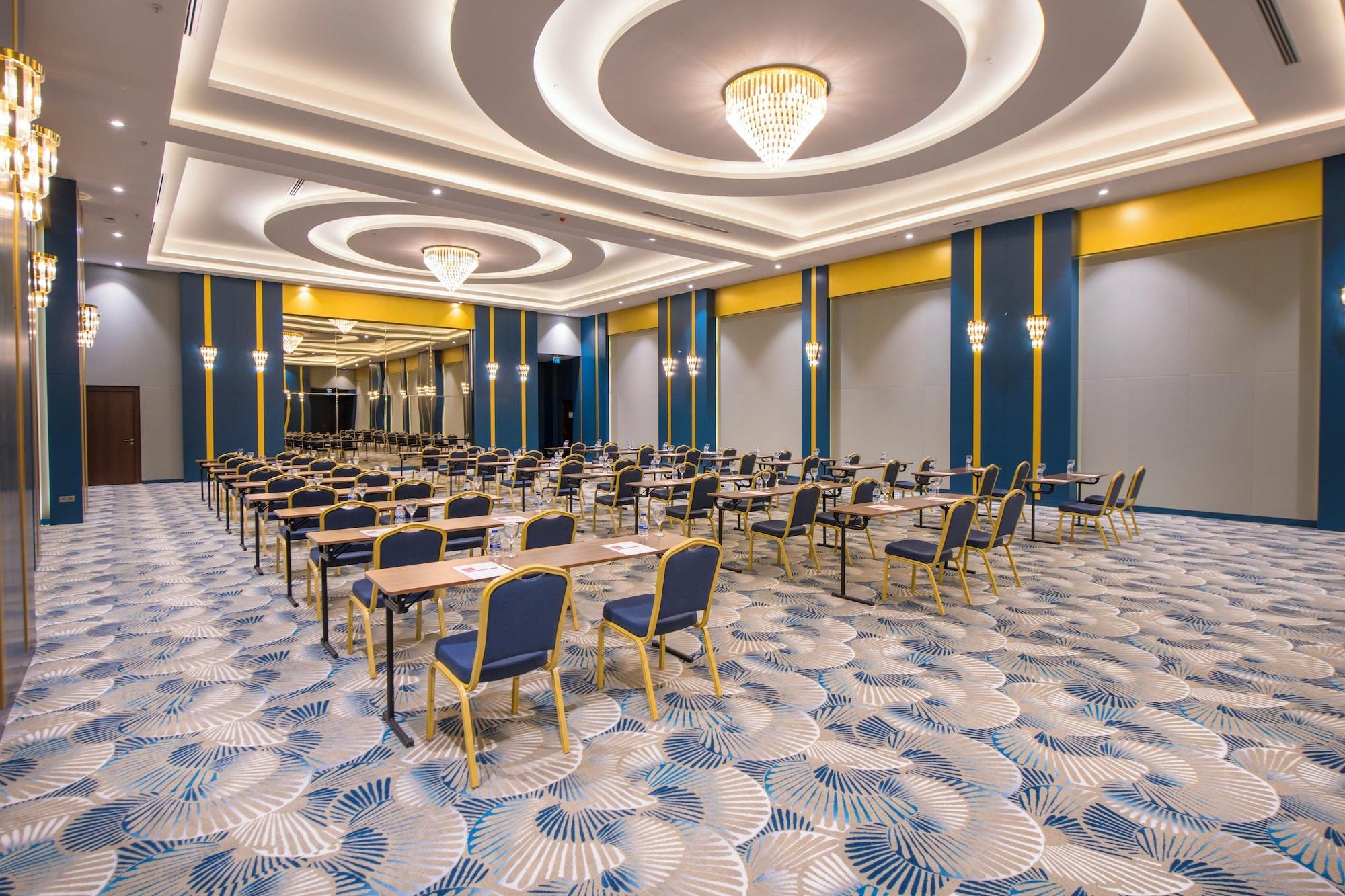 Sala de Reuniones Crowne Plaza Yalova by IHG
