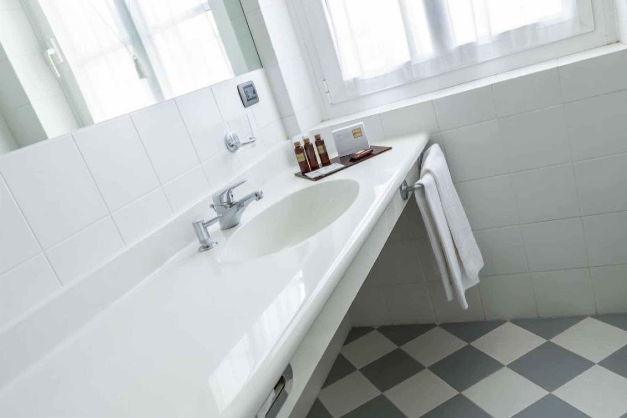 Equipamiento de Habitación Albergo Alla Posta