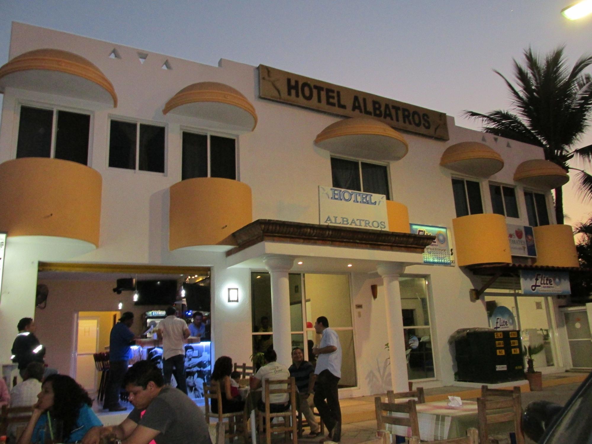 Bar/Salón Hotel Albatros