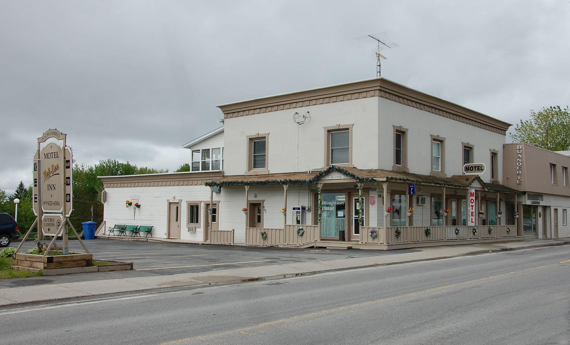 Vista Exterior Motel Bel-Eau