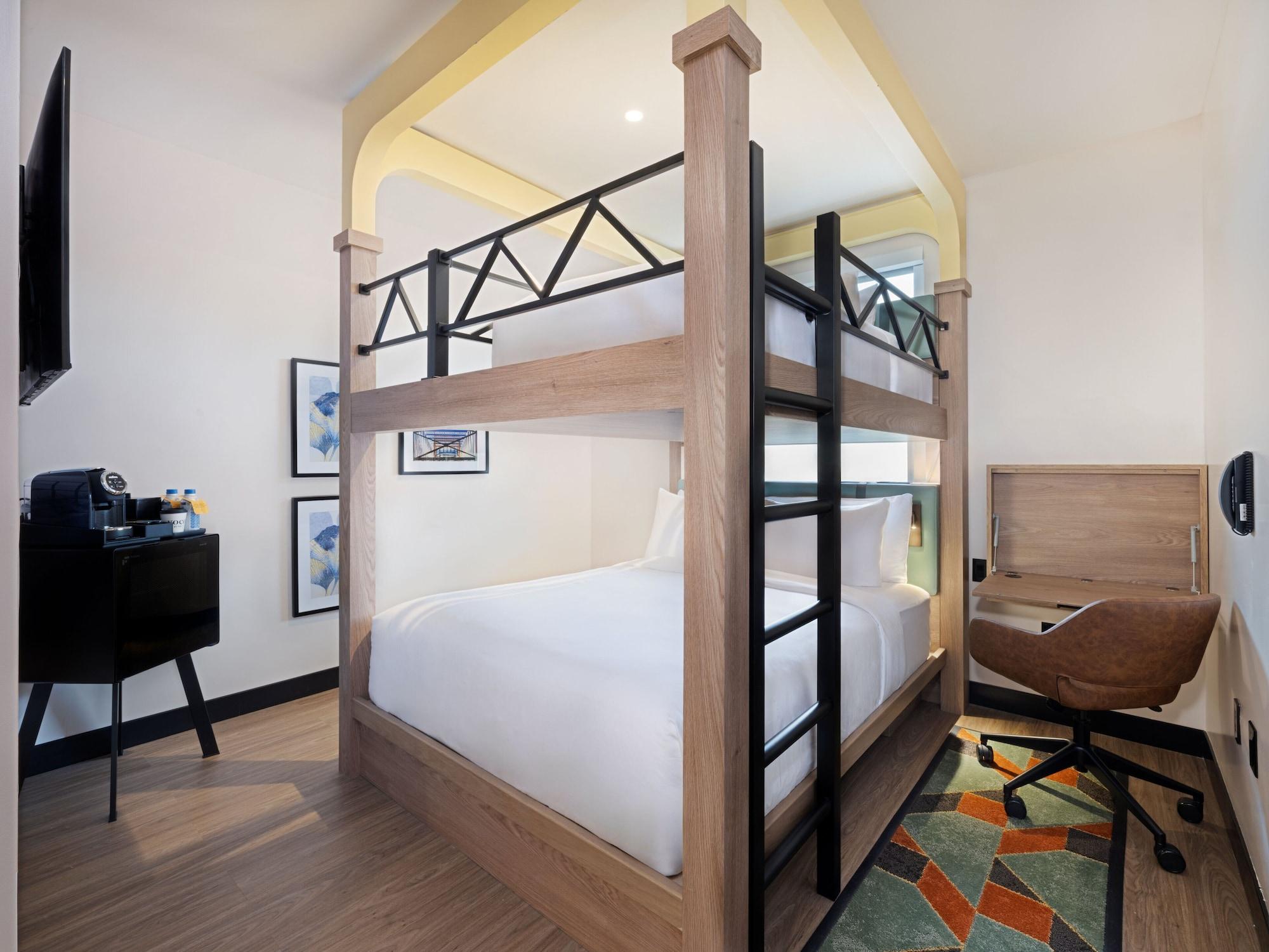 Habitación voco Astoria by IHG