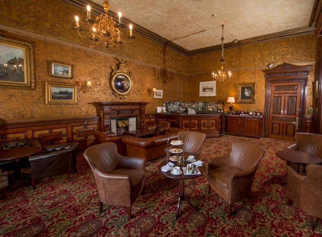 Bar/Salón Macdonald Norwood Hall Hotel