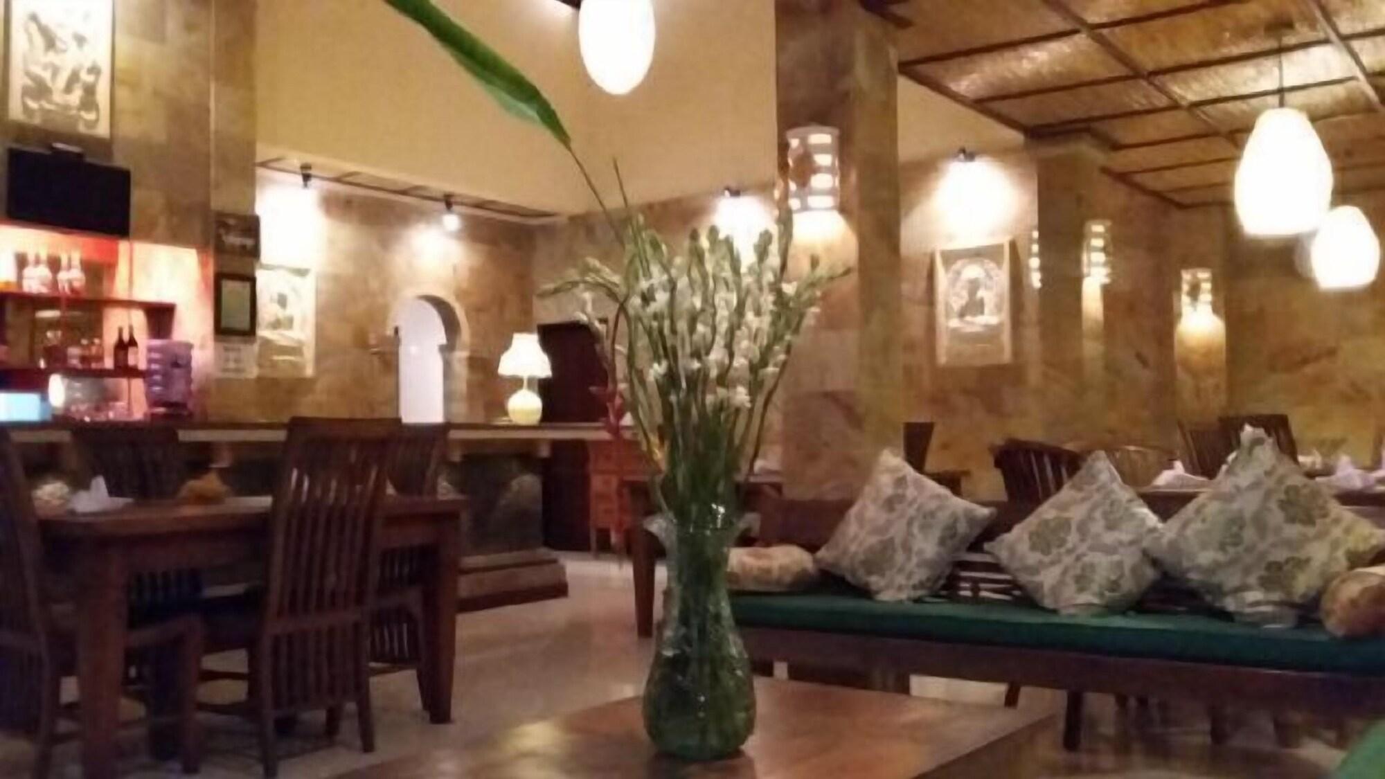 Vista Lobby Apa Kabar Villas