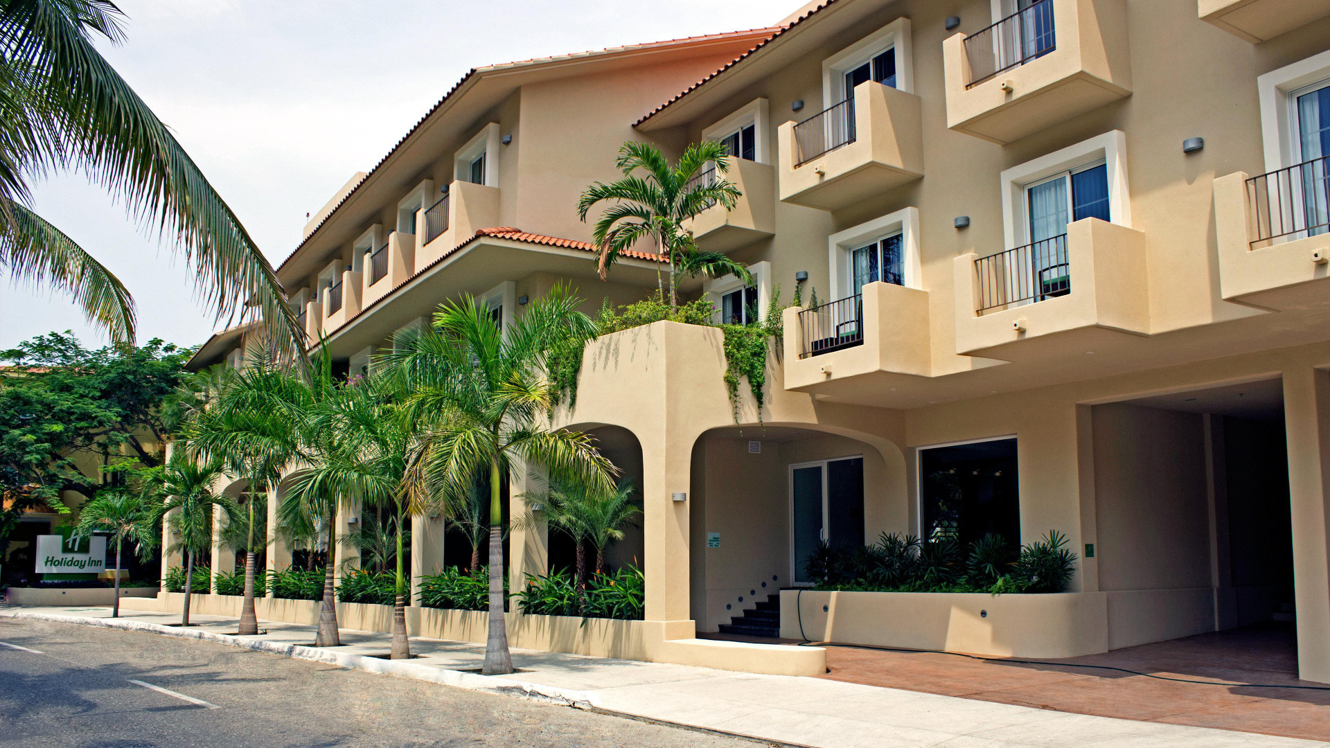 Vista Exterior Holiday Inn Huatulco by IHG