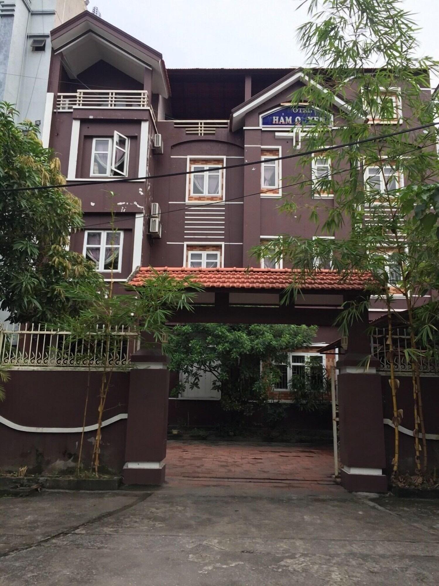 Varios Nha Nghi Tham Quyen