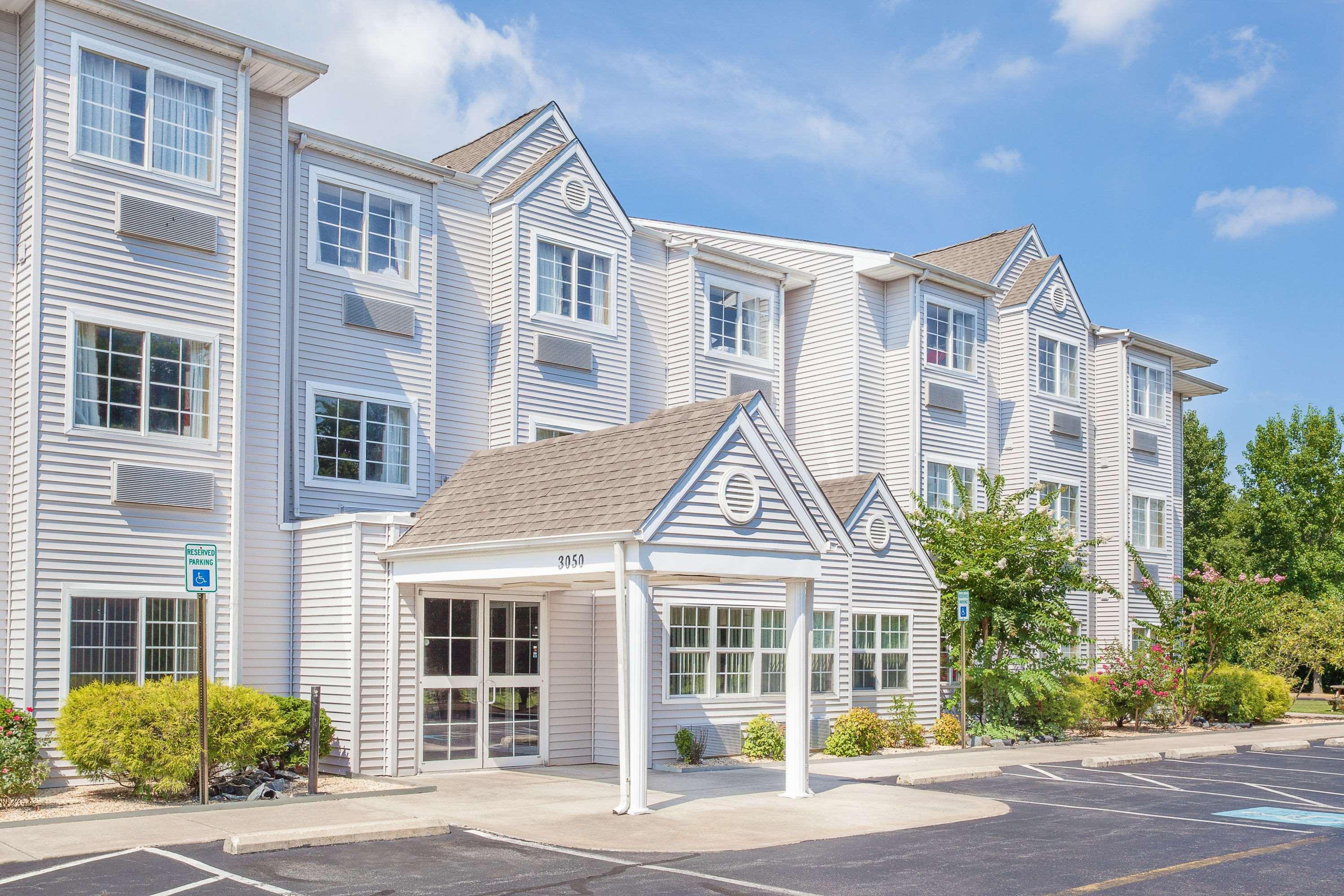 Vista Exterior Microtel Inn & Suites by Wyndham Salisbury