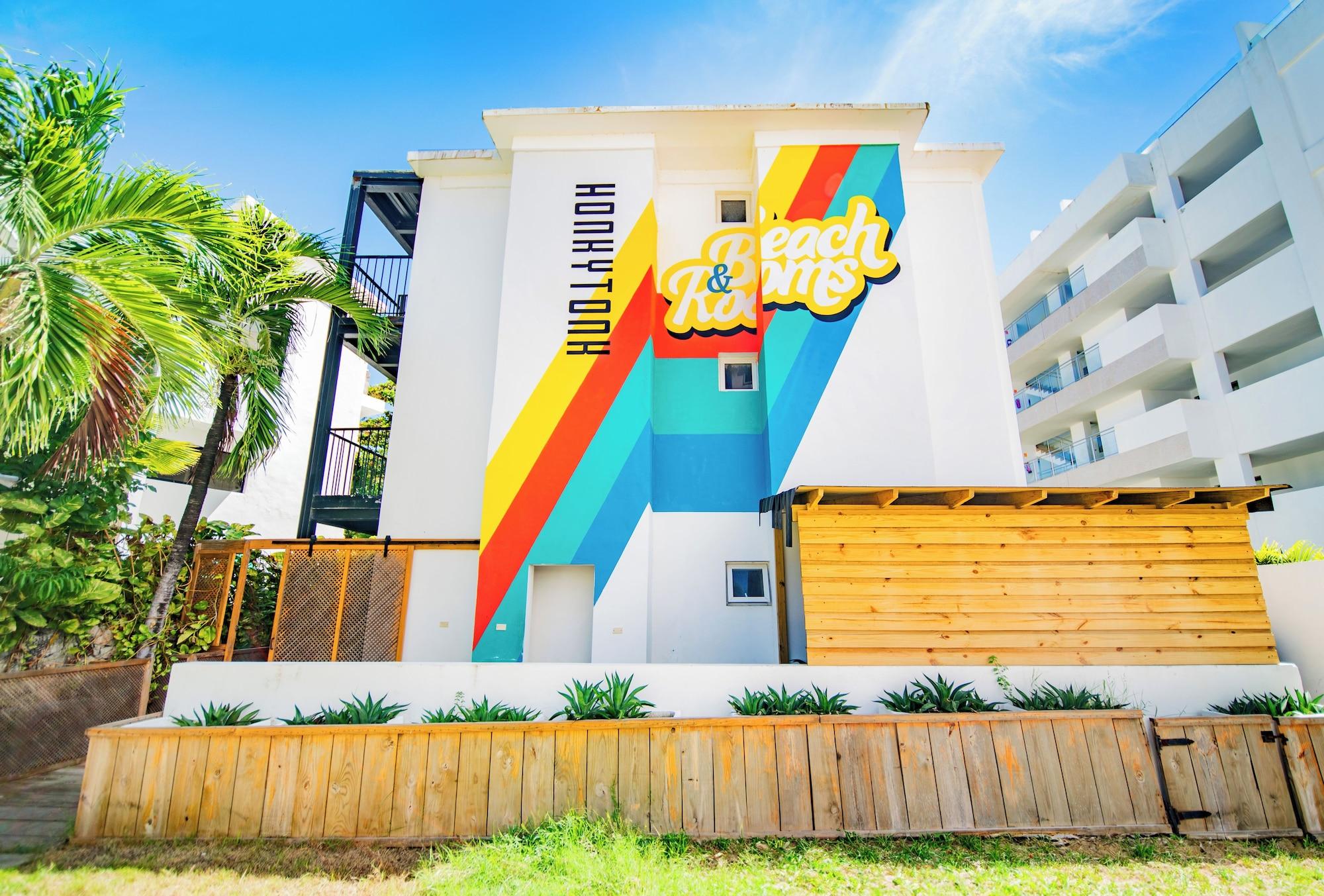 Vista Exterior Honky Tonk Punta Cana