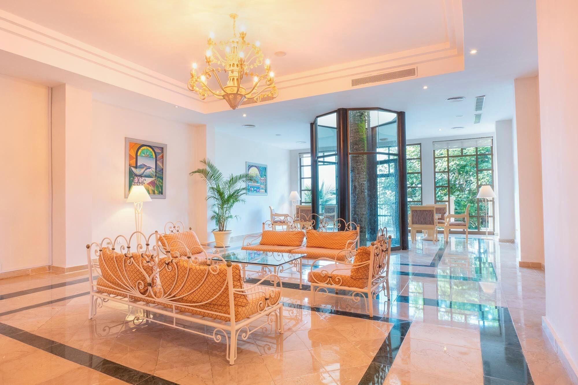 Vista Lobby Eurostars Grand Cayacoa