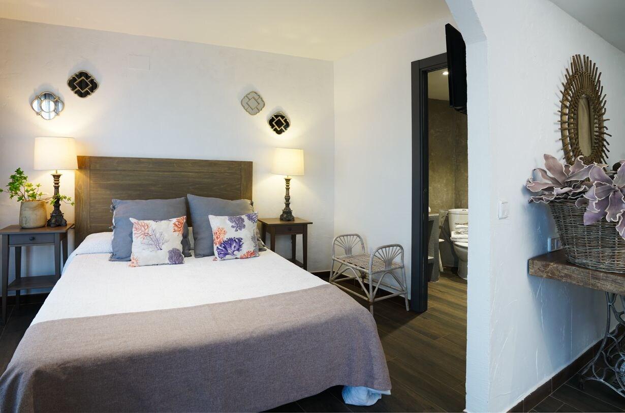Varios Hostal Restaurant Sa Malica